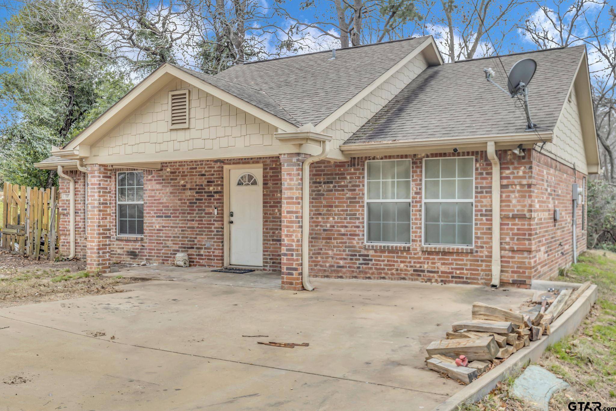 Tyler, TX 75701,727 Duckenfield