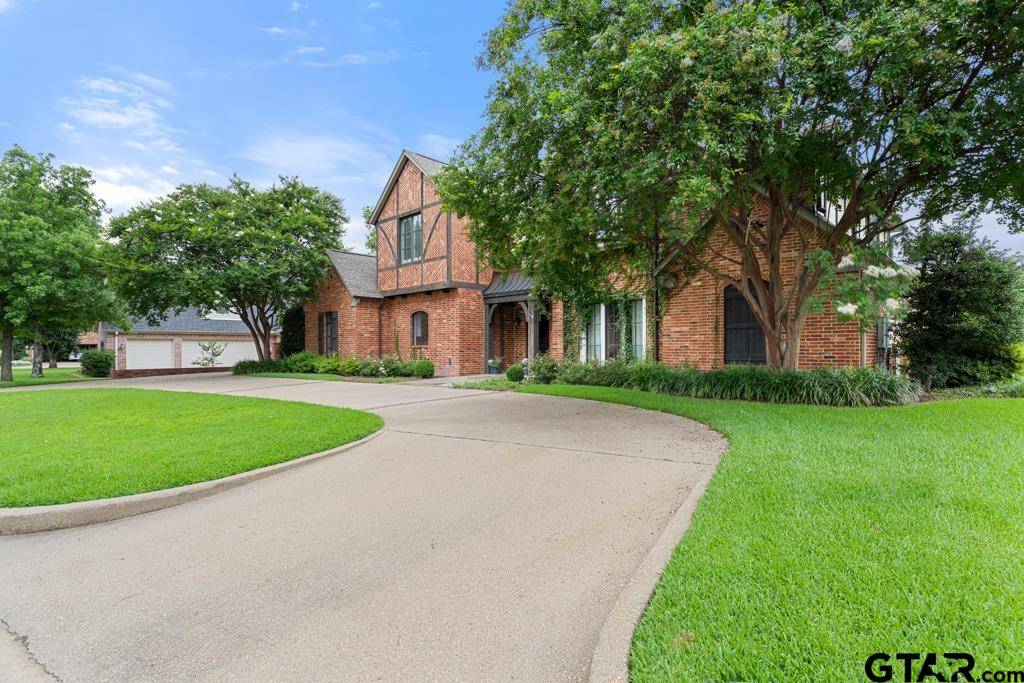Tyler, TX 75703,2202 Woodlands Drive
