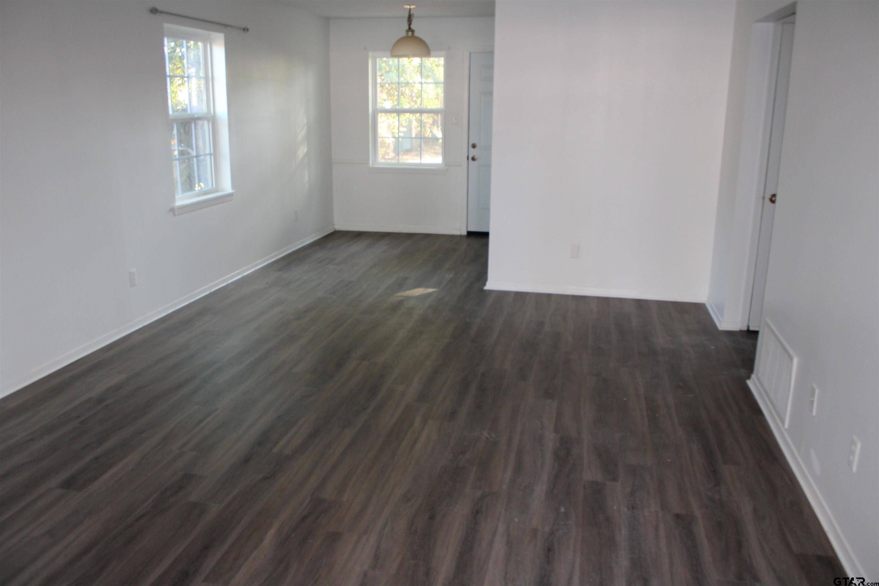 Tyler, TX 75703,7104 RICHFIELD