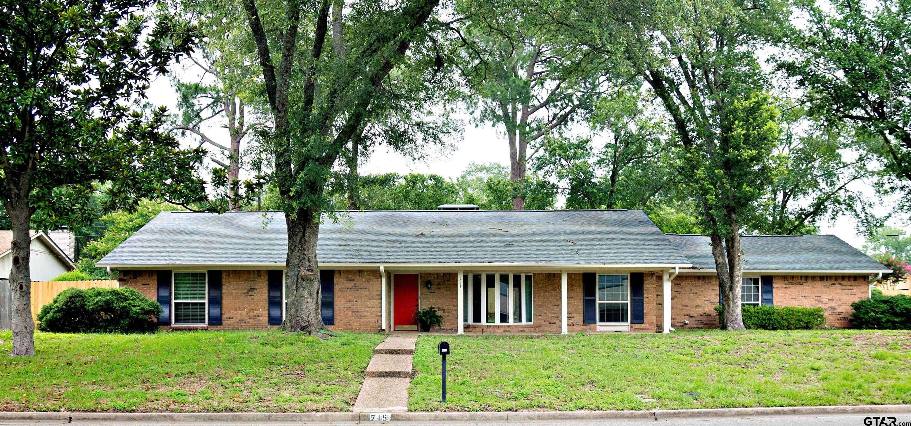 Athens, TX 75751,715 Belmont