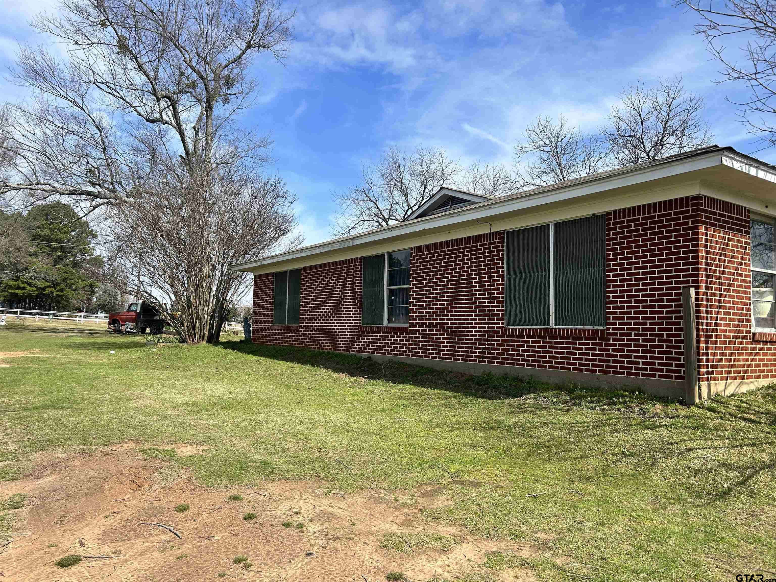 Winnsboro, TX 75494,907 SE County Road 3430