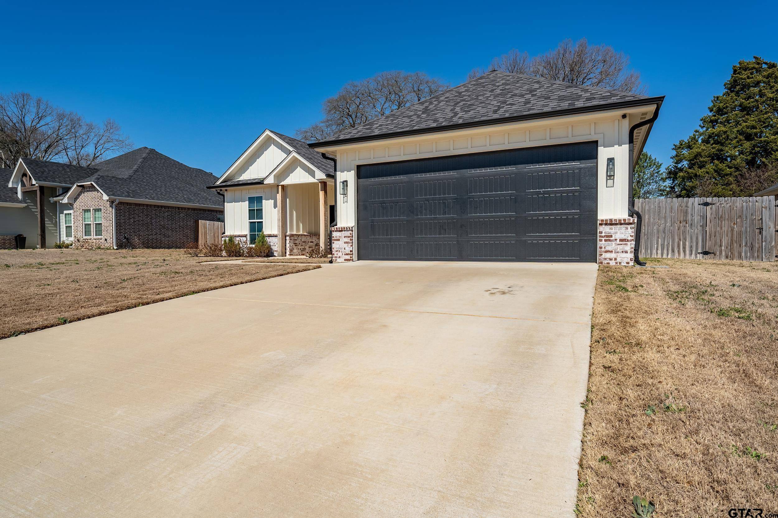 Winona, TX 75792,121 Rose Row Lane