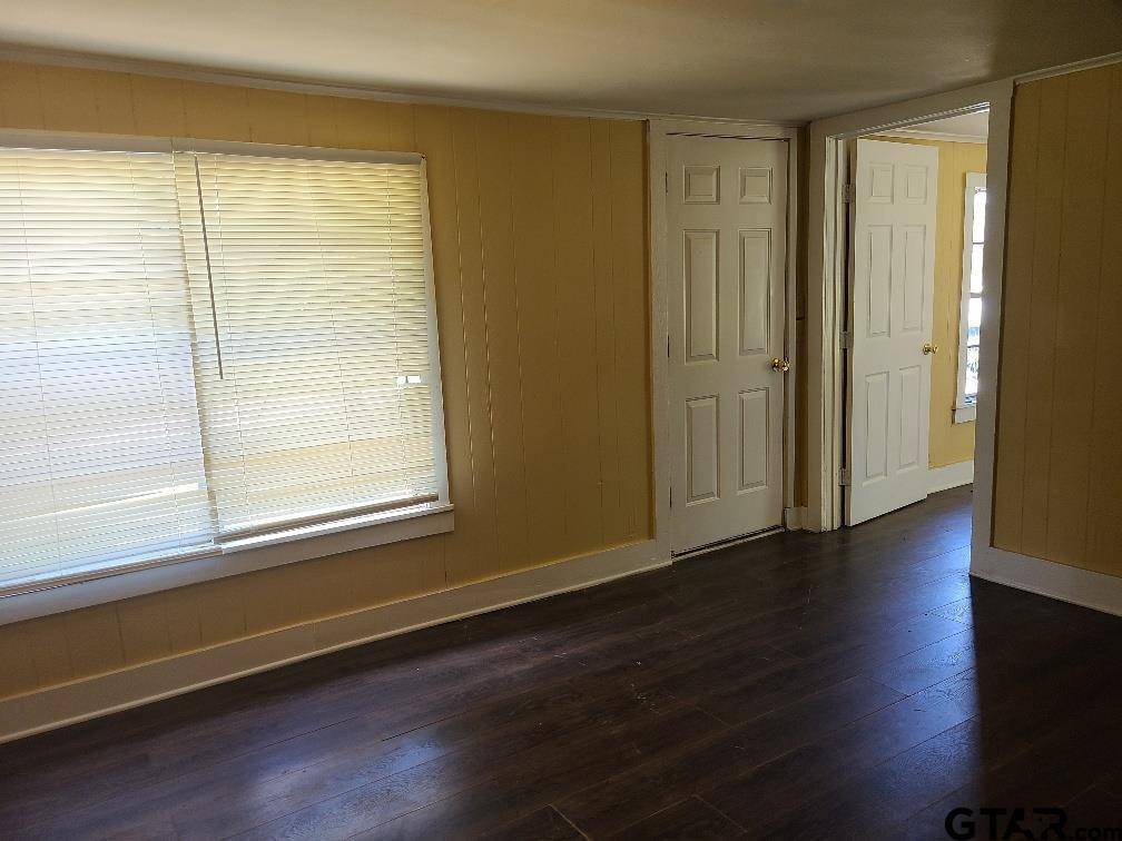 Henderson, TX 75652,511 Sand St