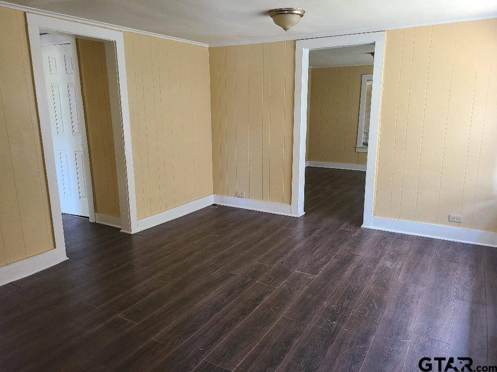 Henderson, TX 75652,511 Sand St