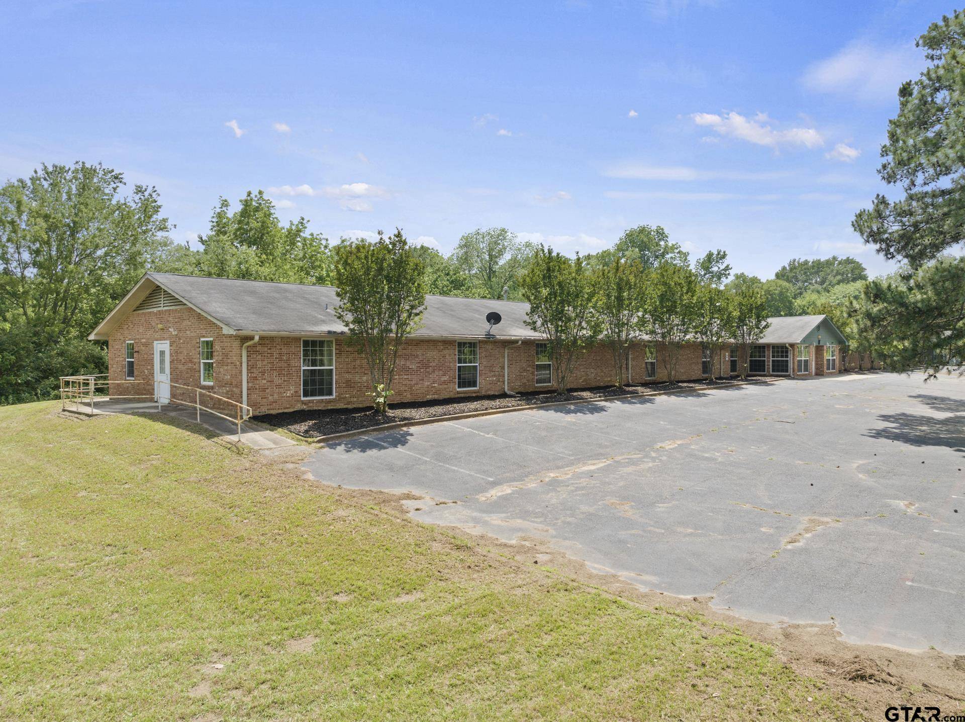 Naples, TX 75568,102 Floyd