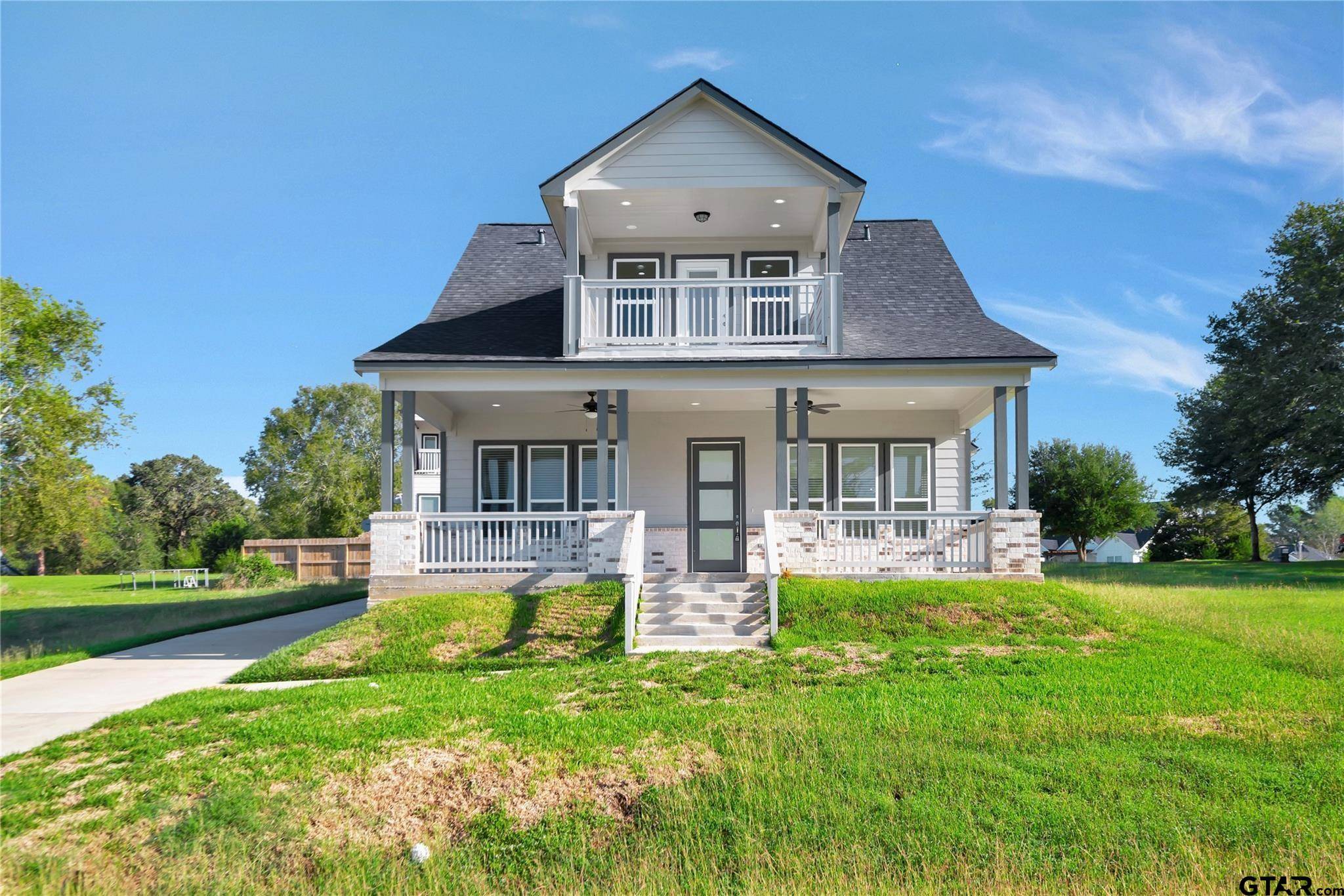 Livingston, TX 77351,345 EDGEWATER DRIVE