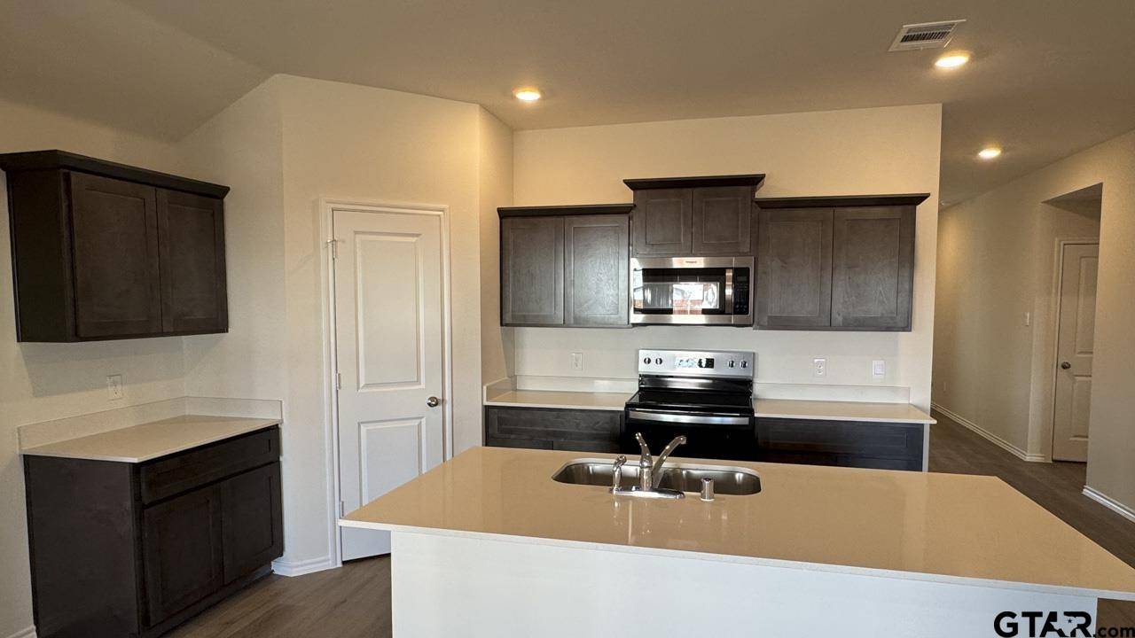 Canton, TX 75103,421 Dry Creek Ln