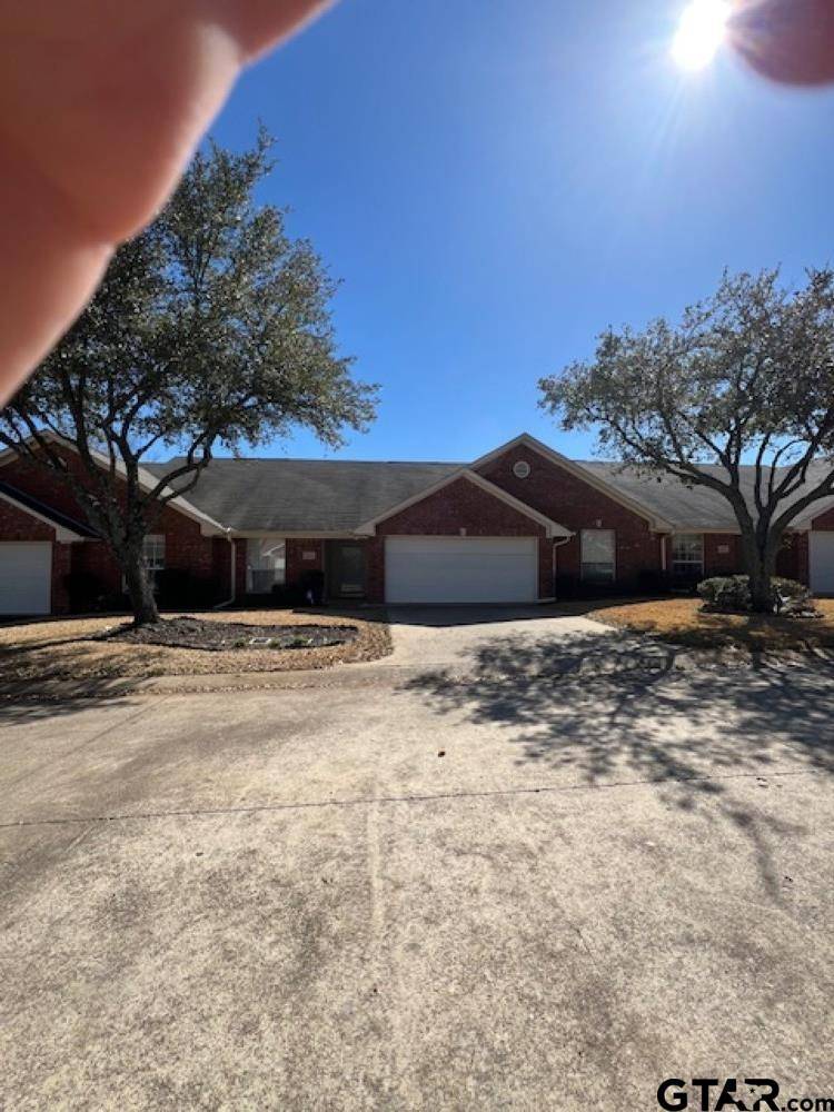 Tyler, TX 75703,5401 Hollytree Dr Apt 2102