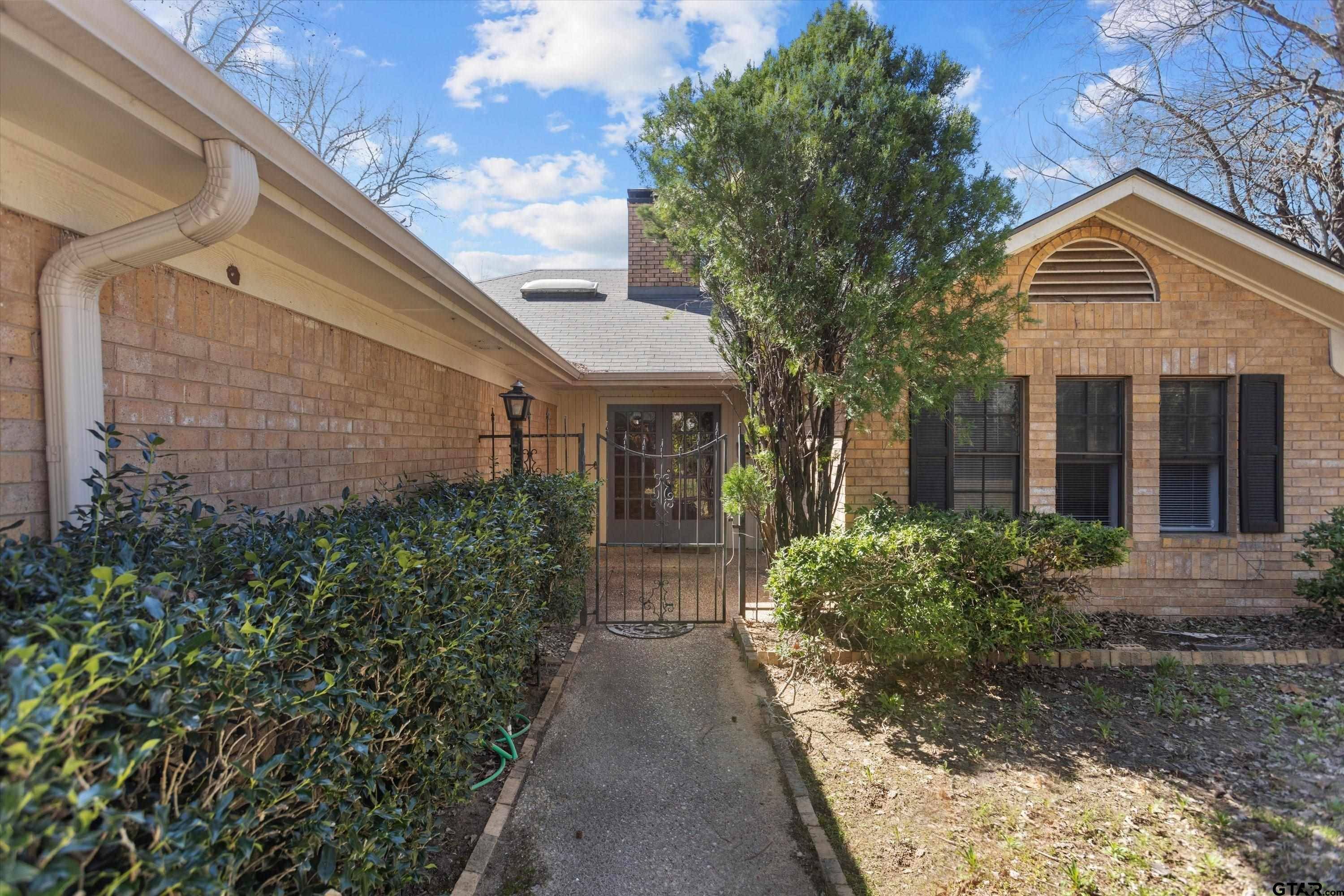Tyler, TX 75701,2821 New Copeland Rd.