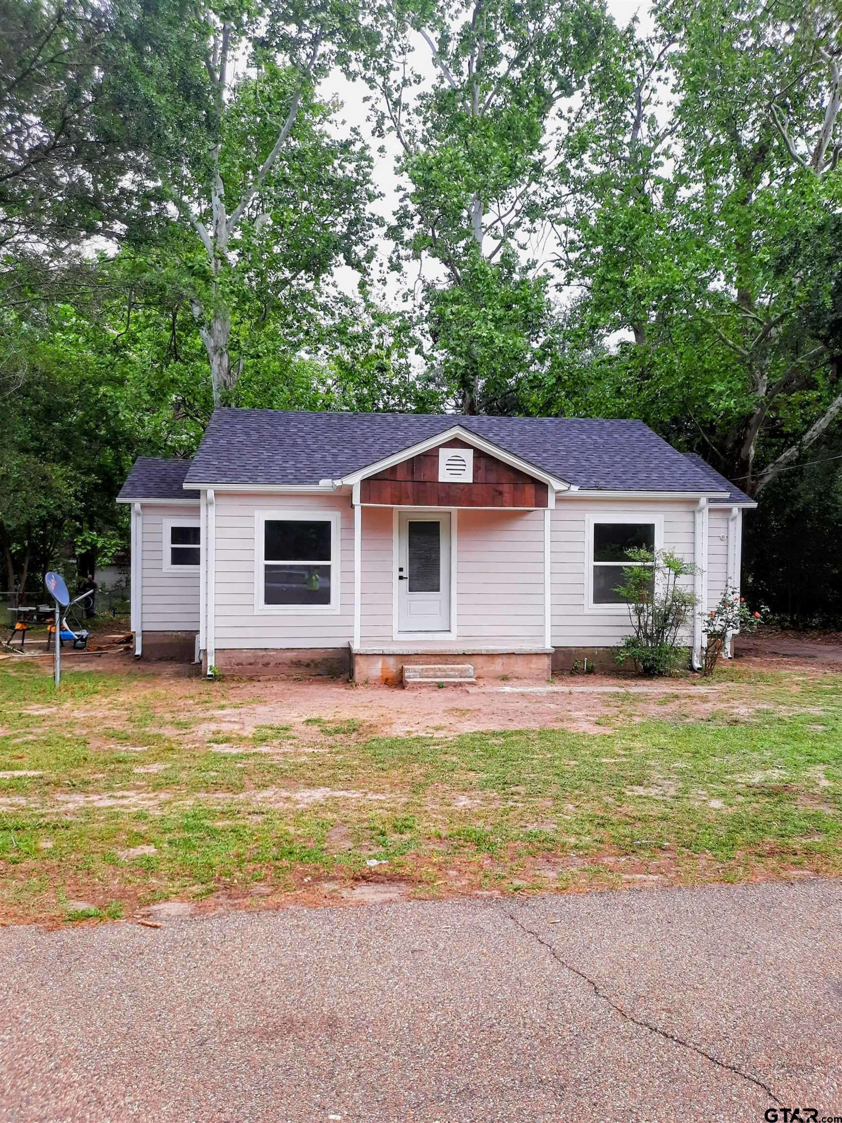 Winnsboro, TX 75494,914 N Walnut Street