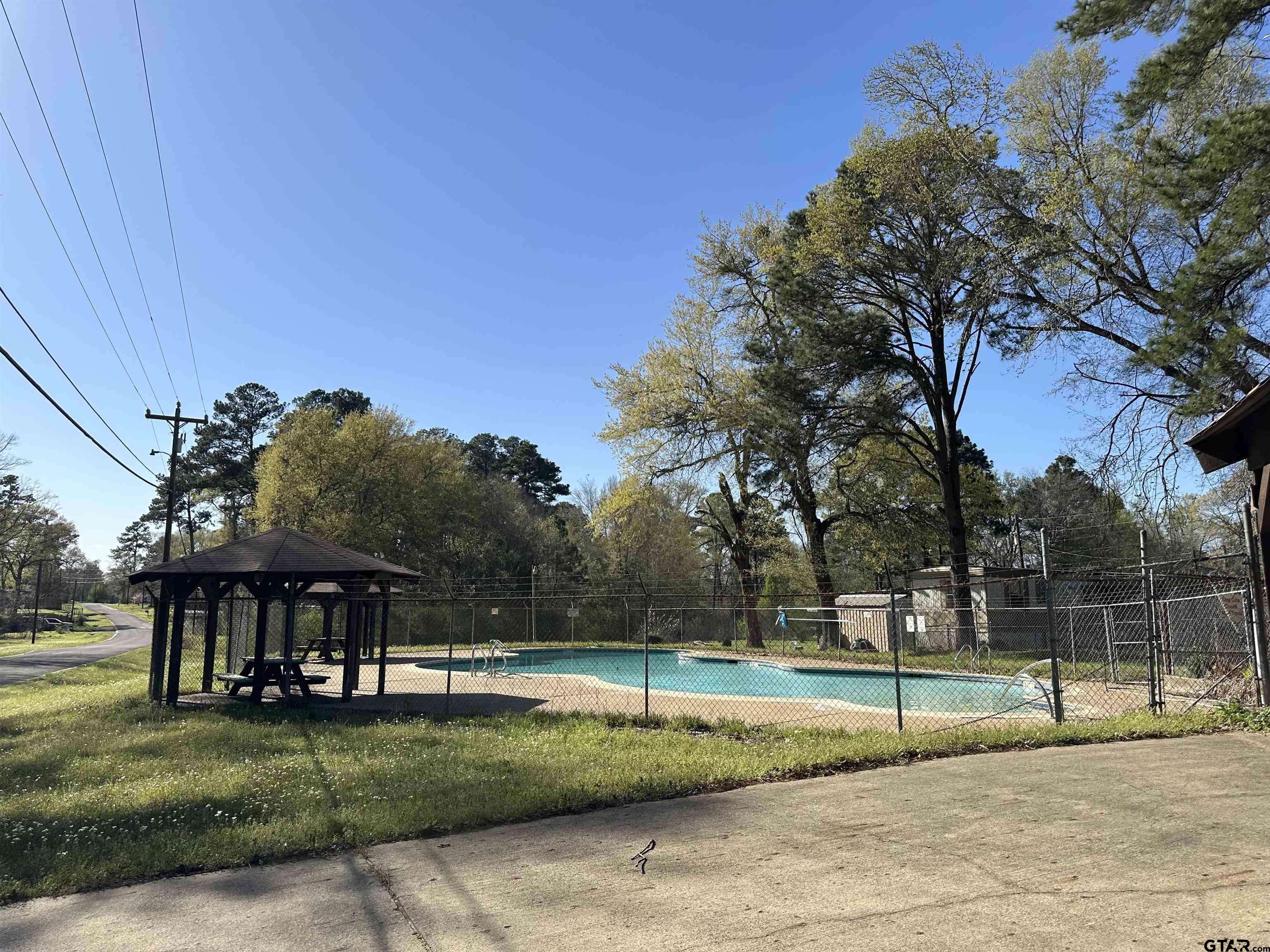 Chandler, TX 75758,207 Indianola
