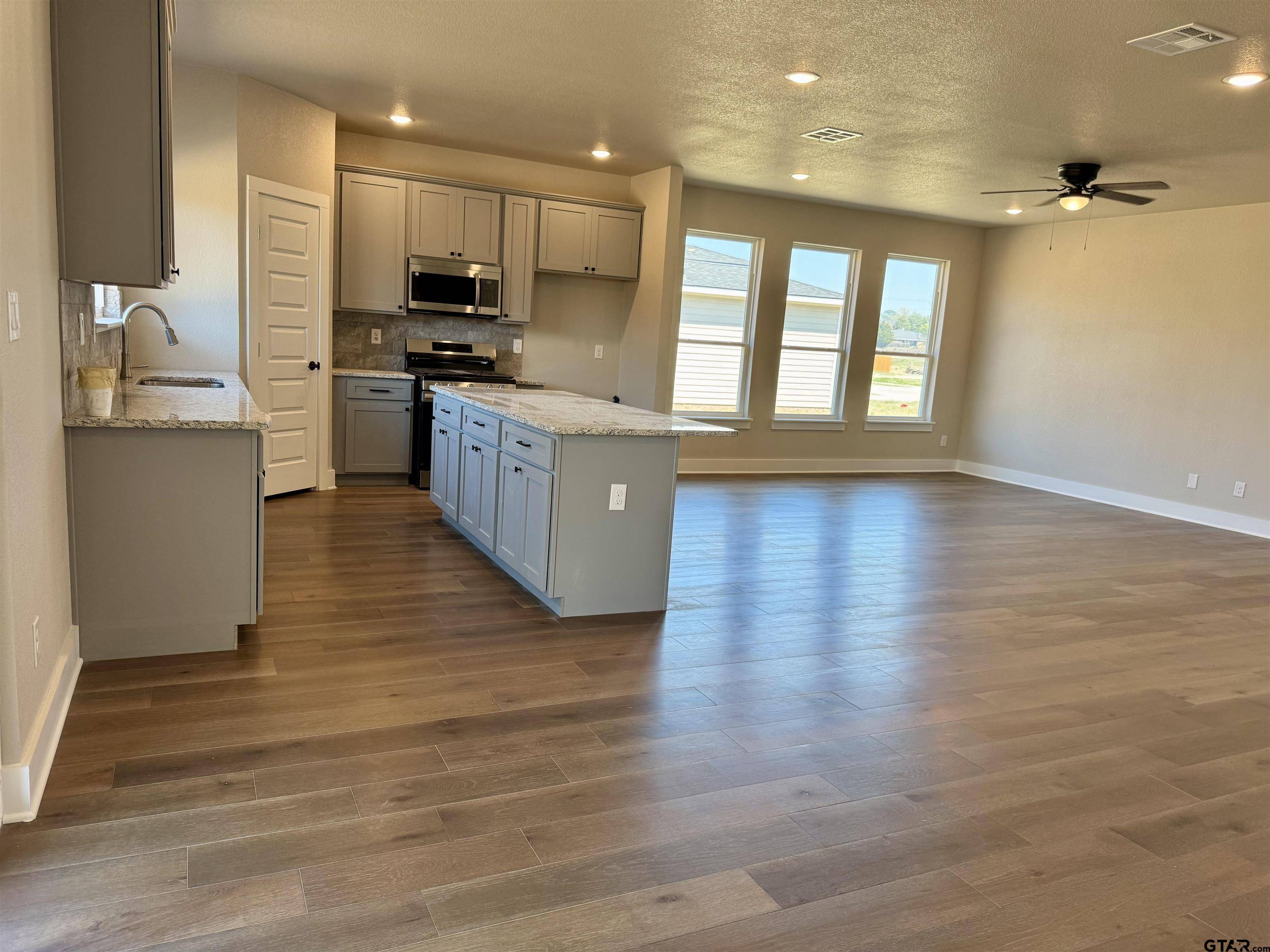 Lindale, TX 75771,15528 Greenhouse Way