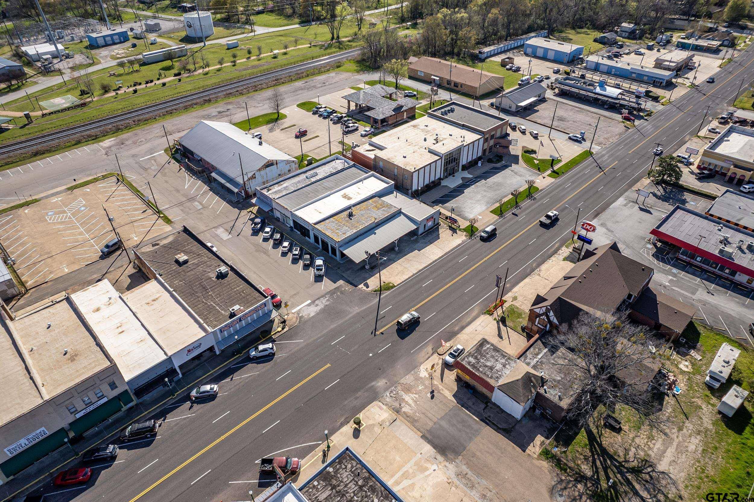 Mineola, TX 75773,112 S Line Street