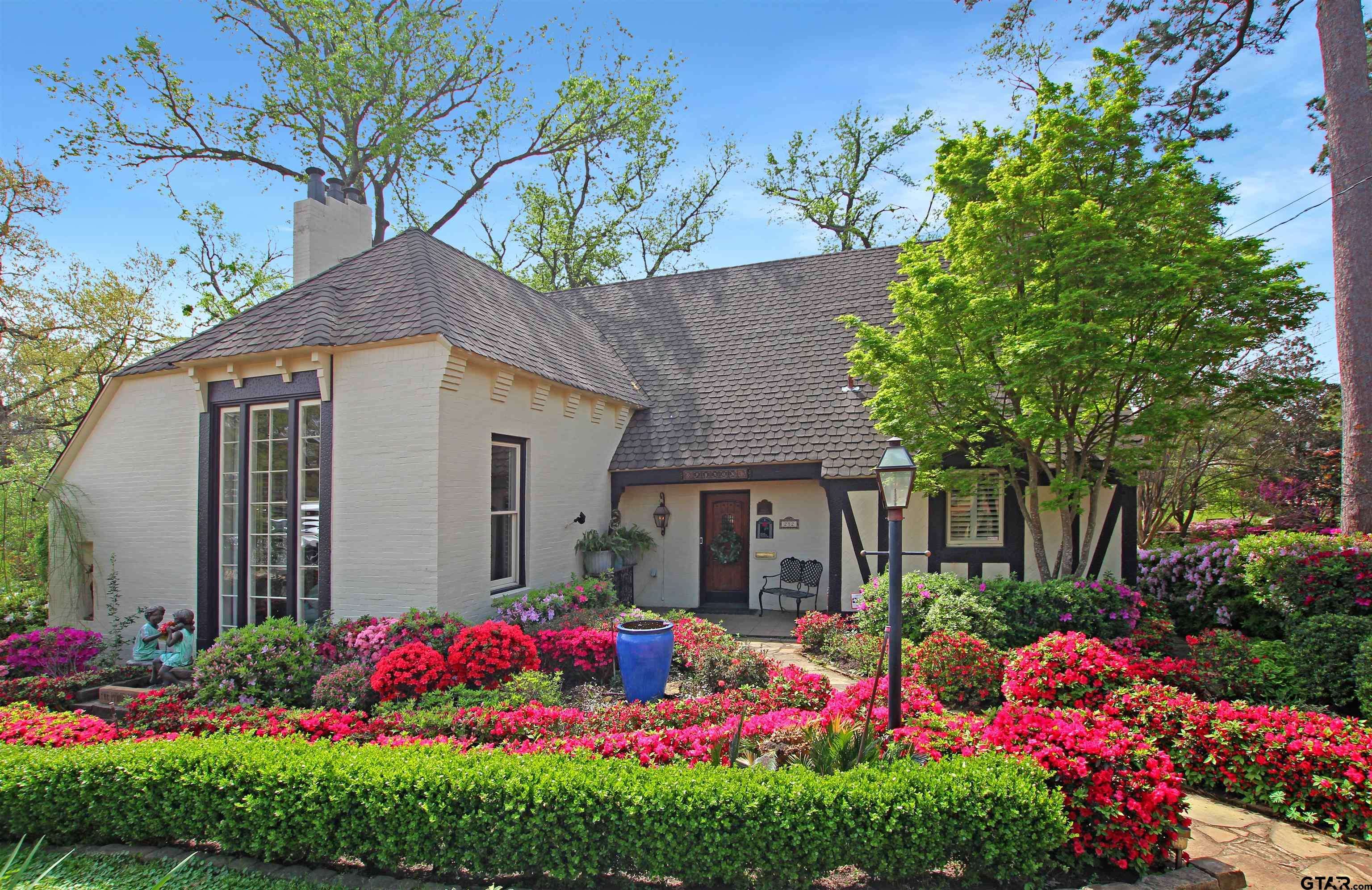 Tyler, TX 75701,212 W Dobbs St