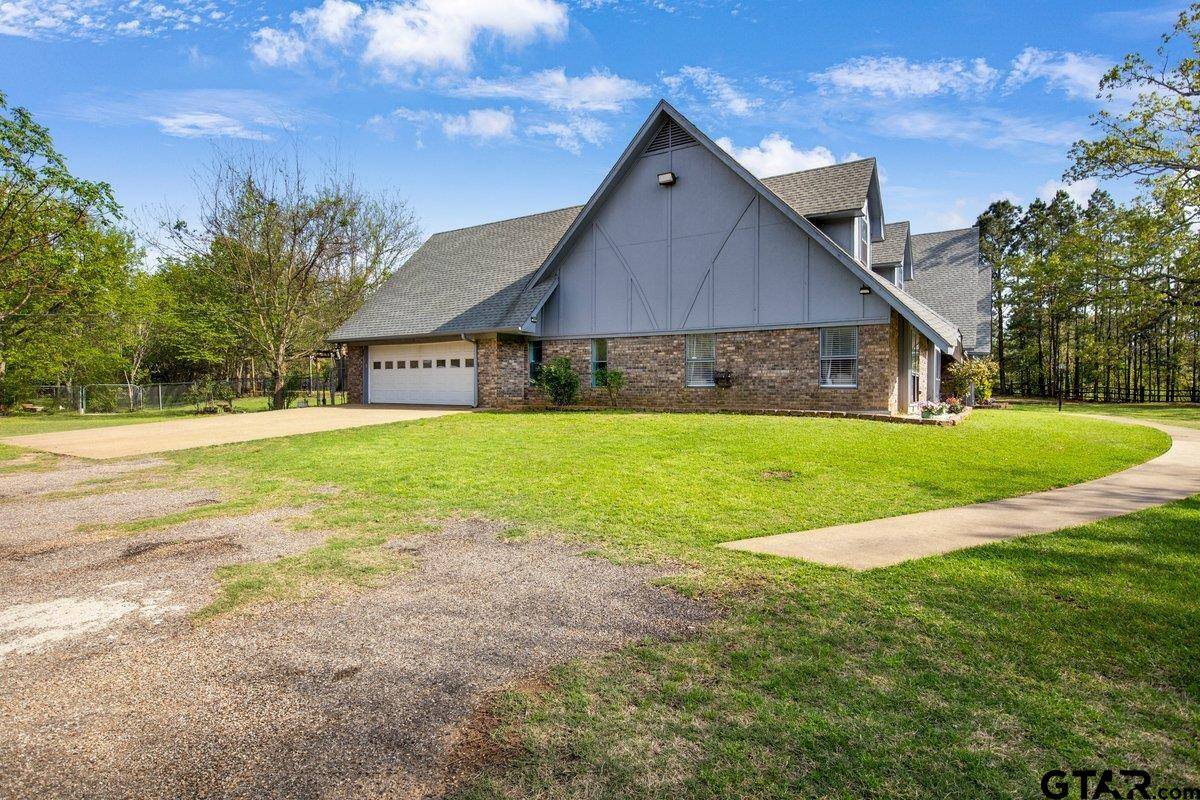 Jacksonville, TX 75766,213 County Road 1407