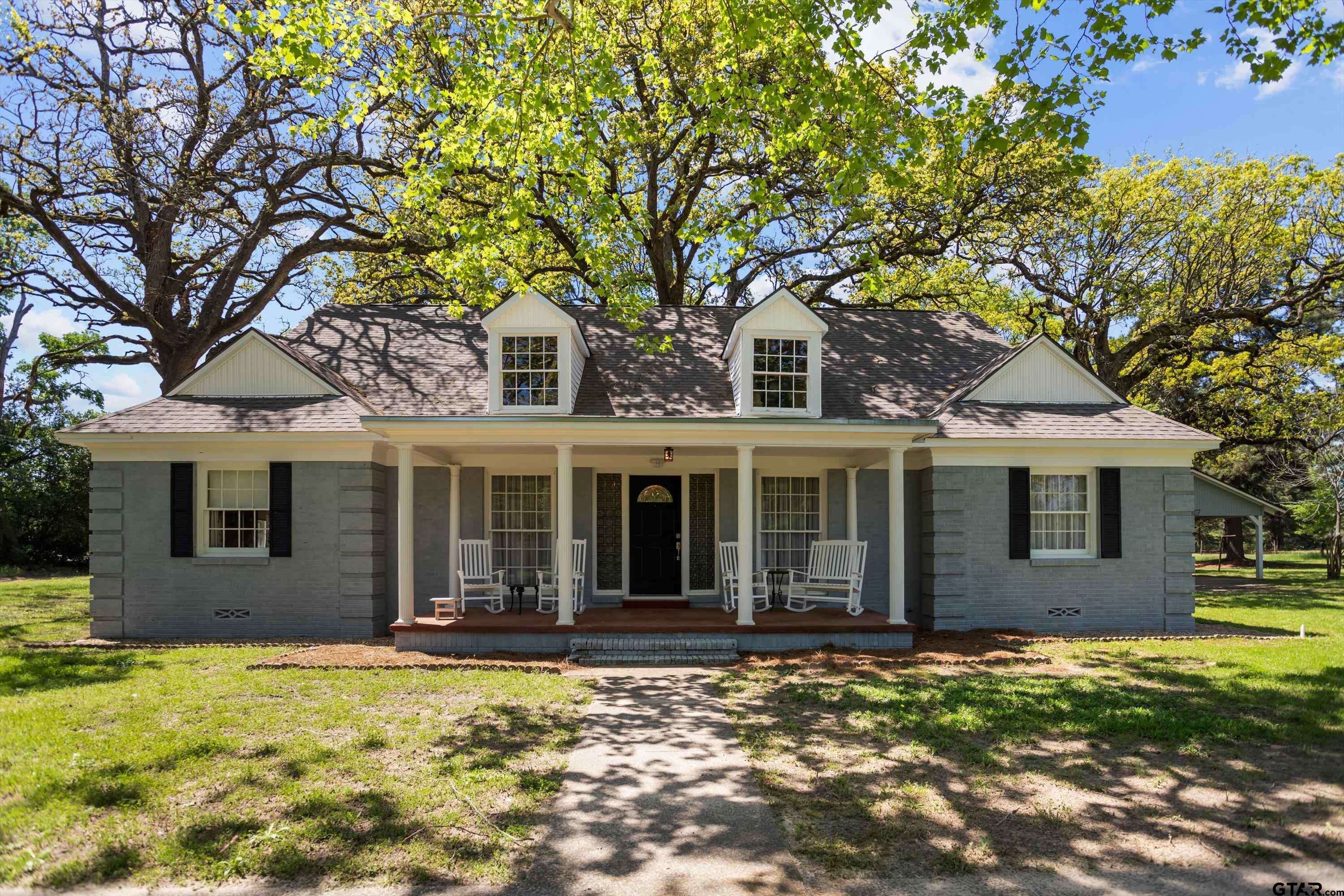 Grapeland, TX 75844,319 N Howard Street