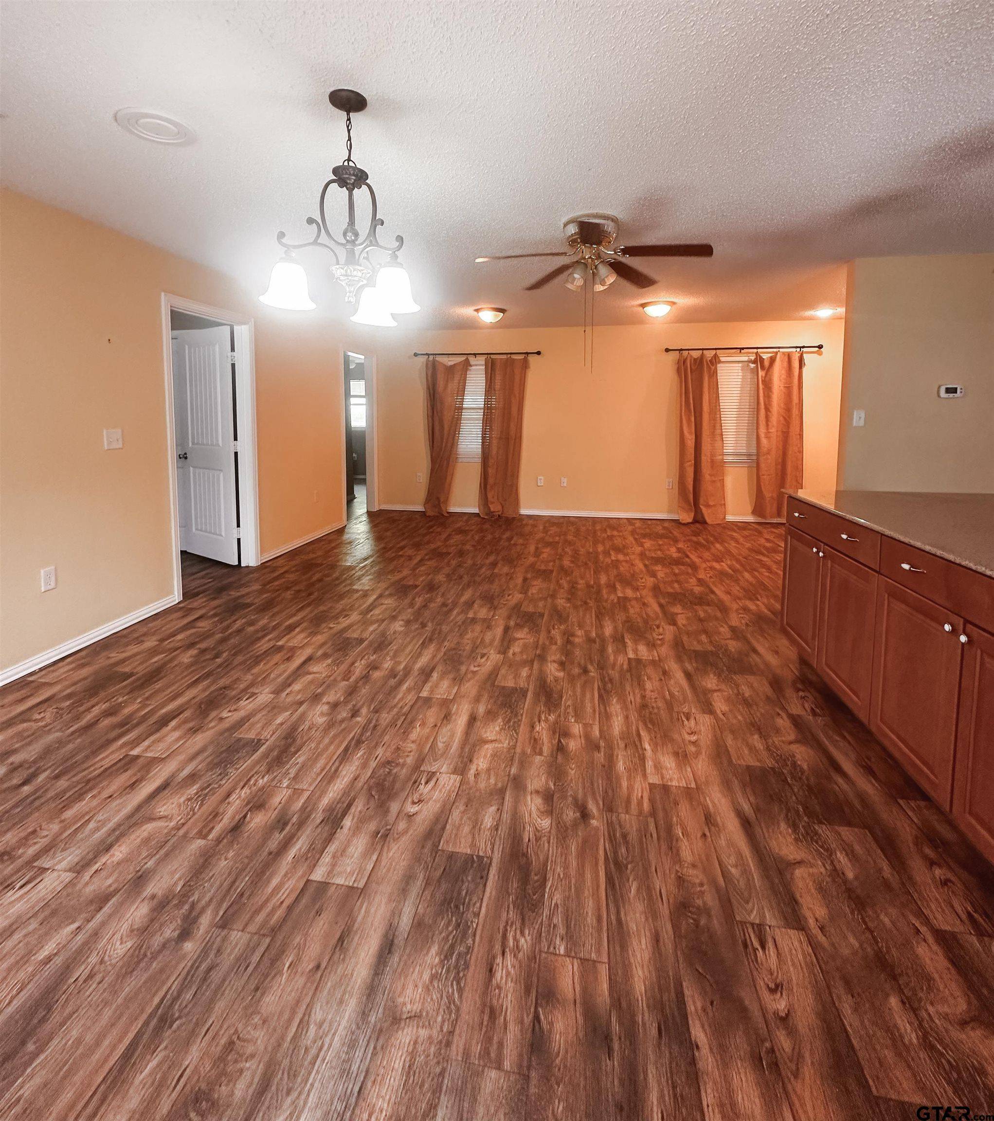 Athens, TX 75751,316 Wallace St.