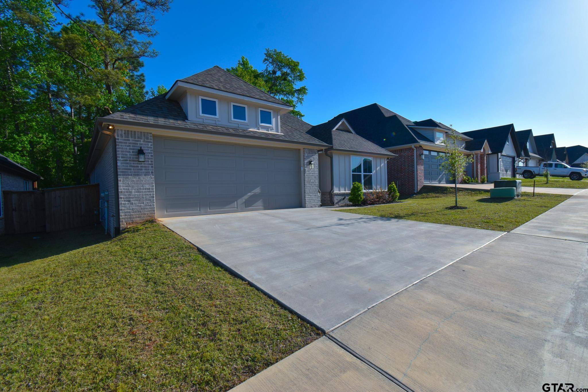 Tyler, TX 75707,7219 Rolling Acres Place