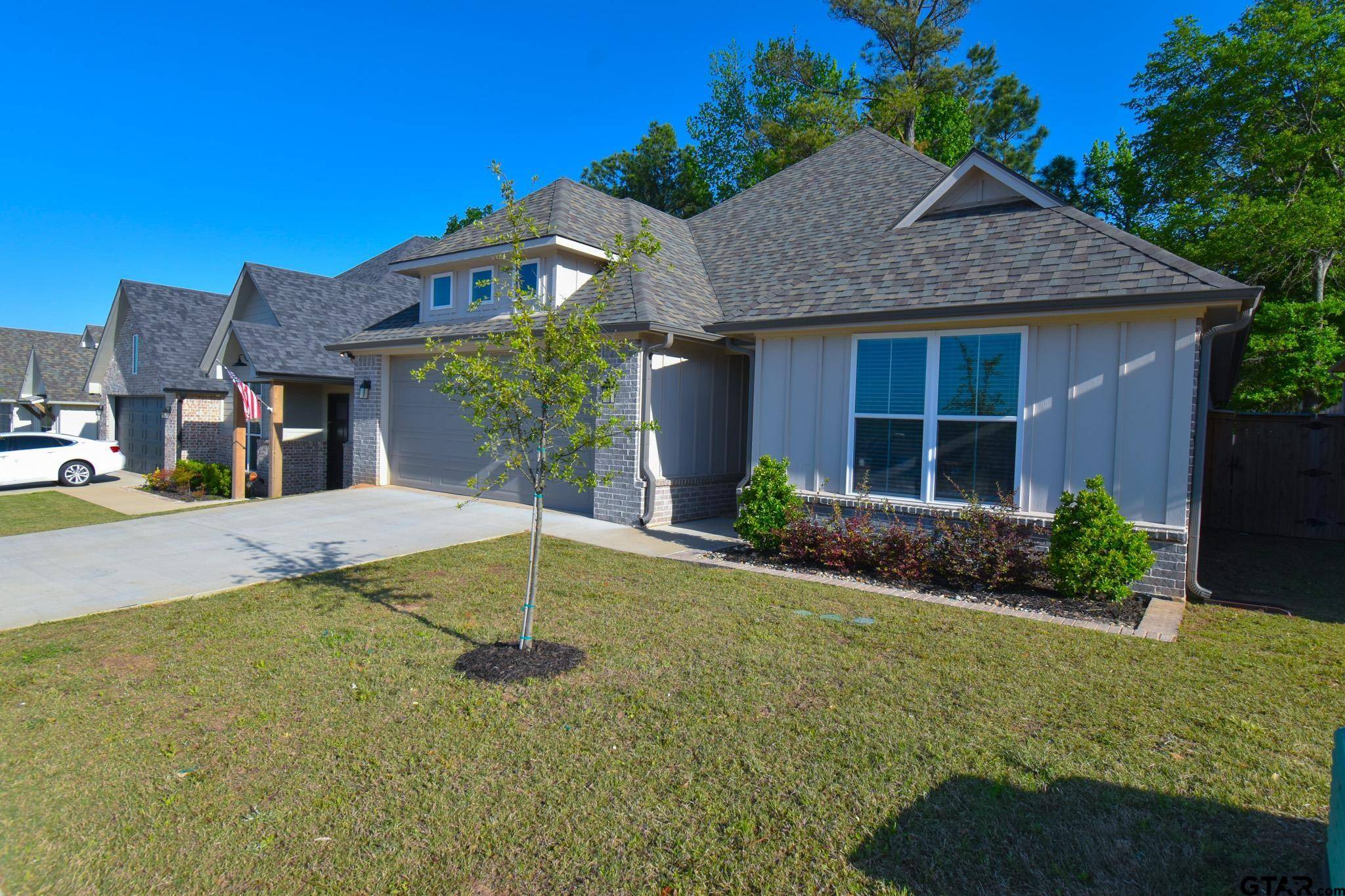 Tyler, TX 75707,7219 Rolling Acres Place