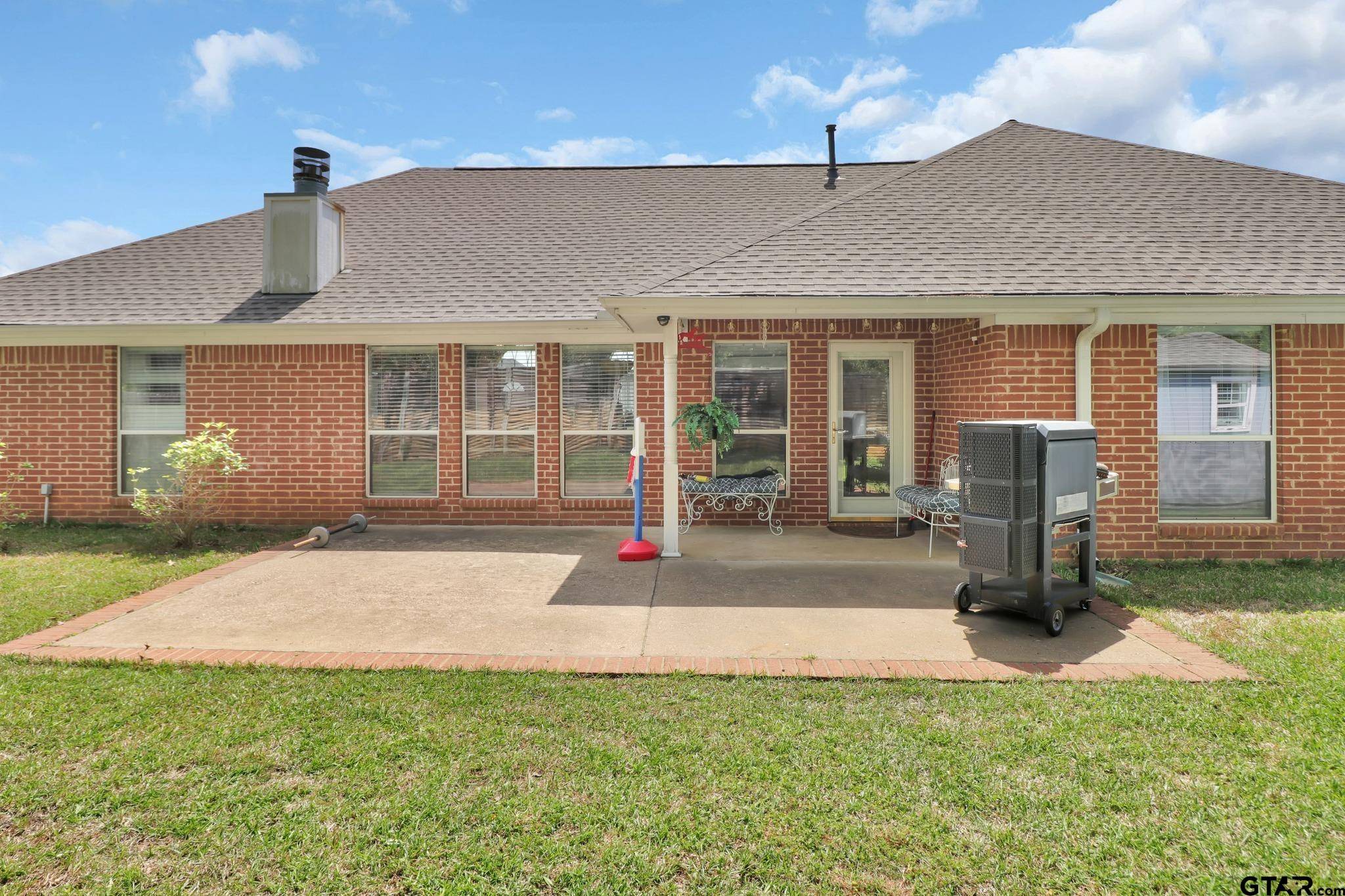 Flint, TX 75762,2060 Rana Park