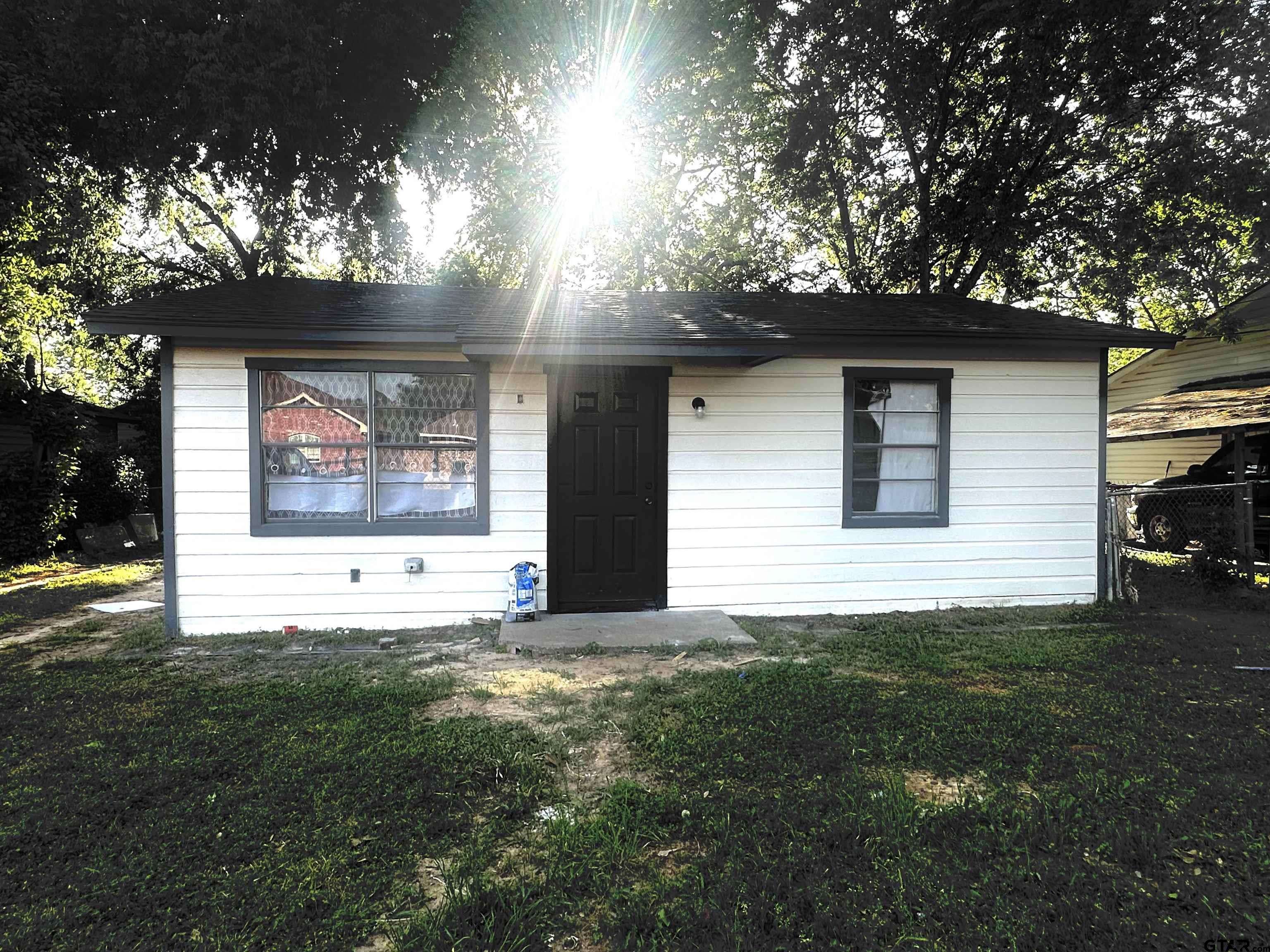Tyler, TX 75701,836 Buckley Ave.