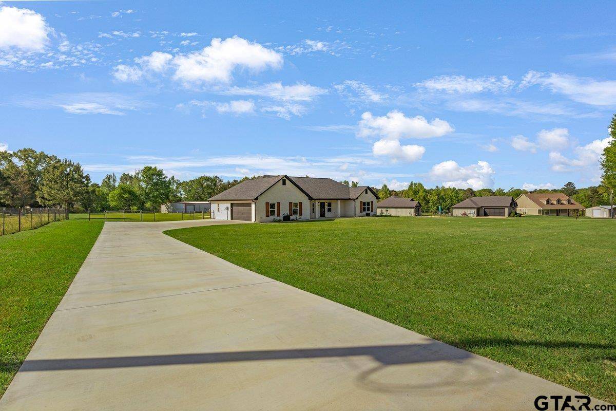 Troup, TX 75789,185 County Road 4925