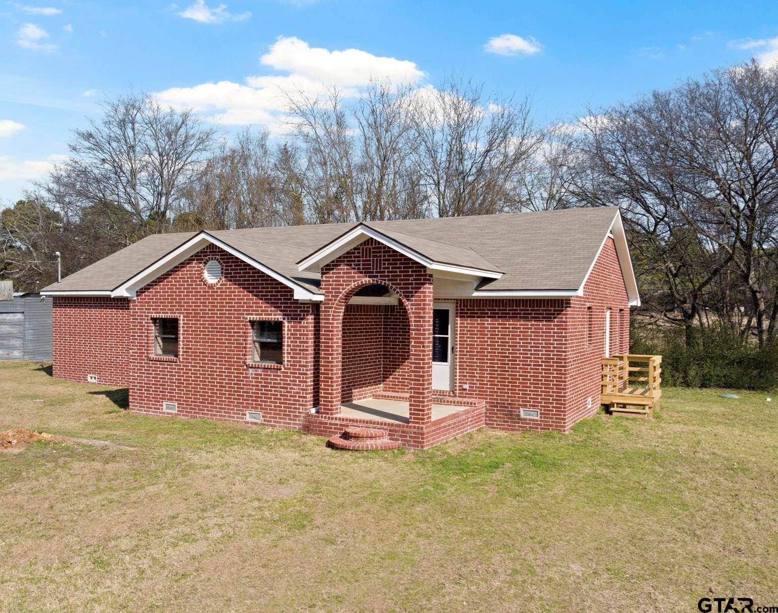 Mt Vernon, TX 75457,52 Pat St