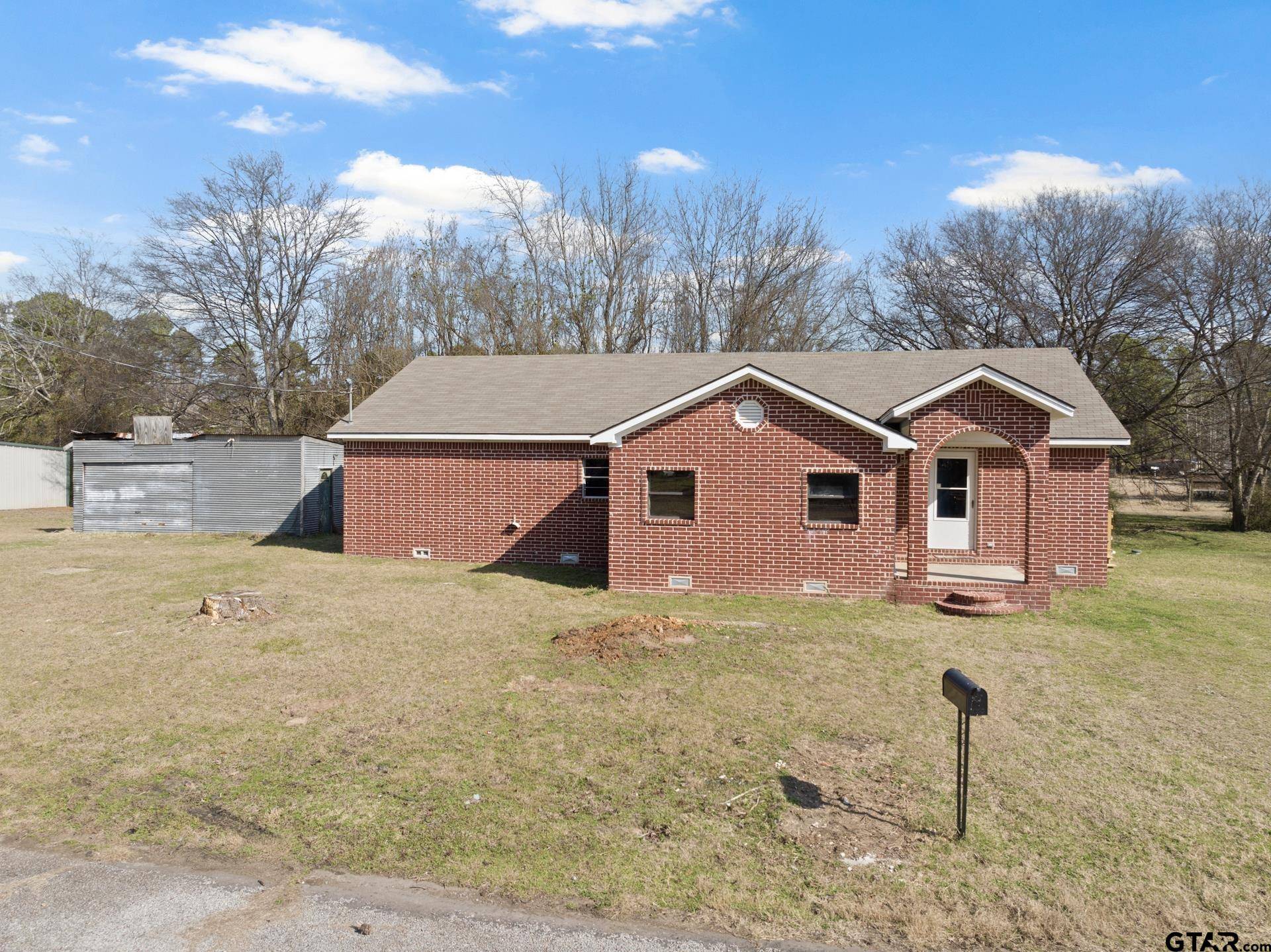 Mt Vernon, TX 75457,52 Pat St