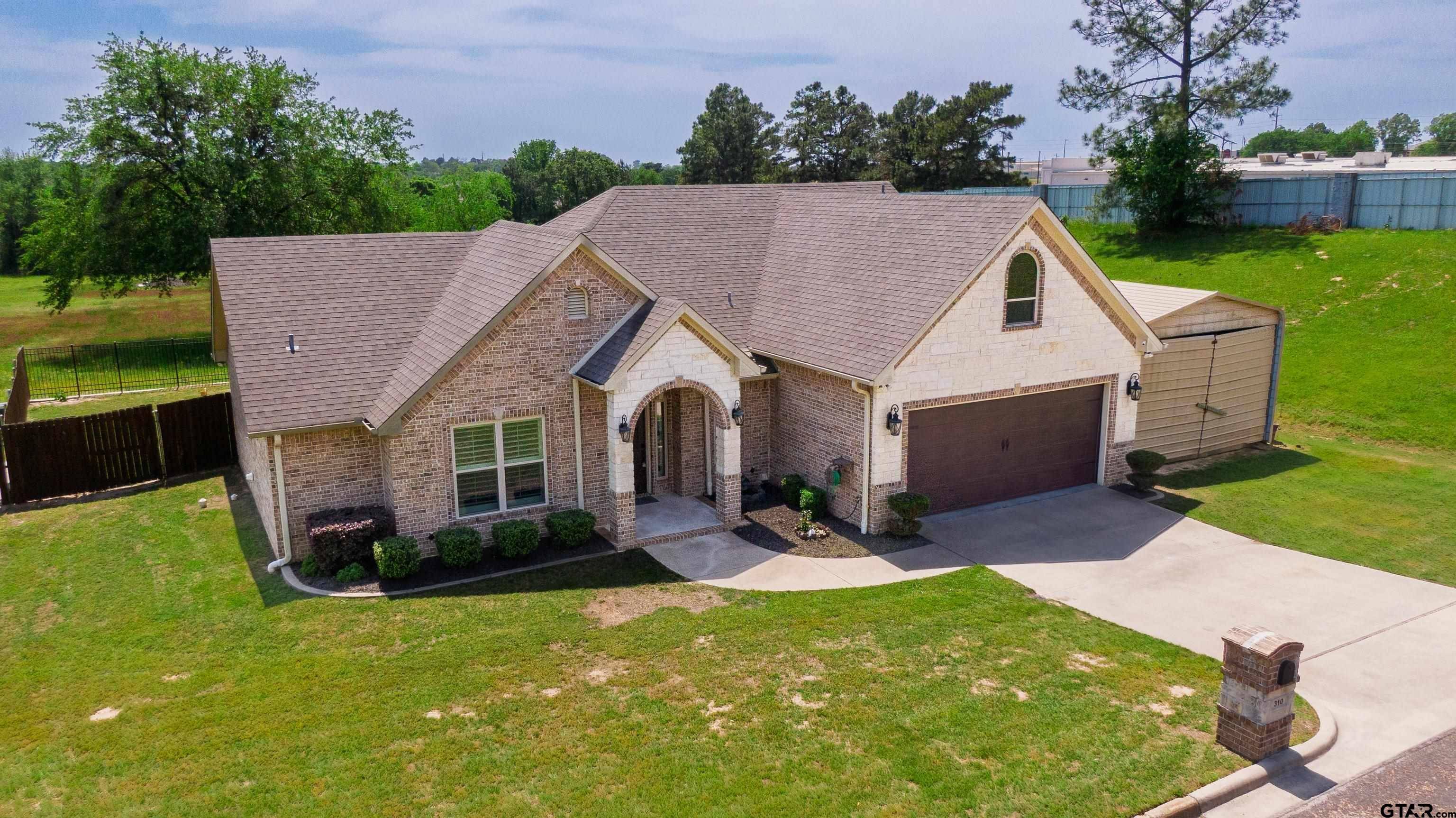 Mt Pleasant, TX 75455,310 Rosewood St