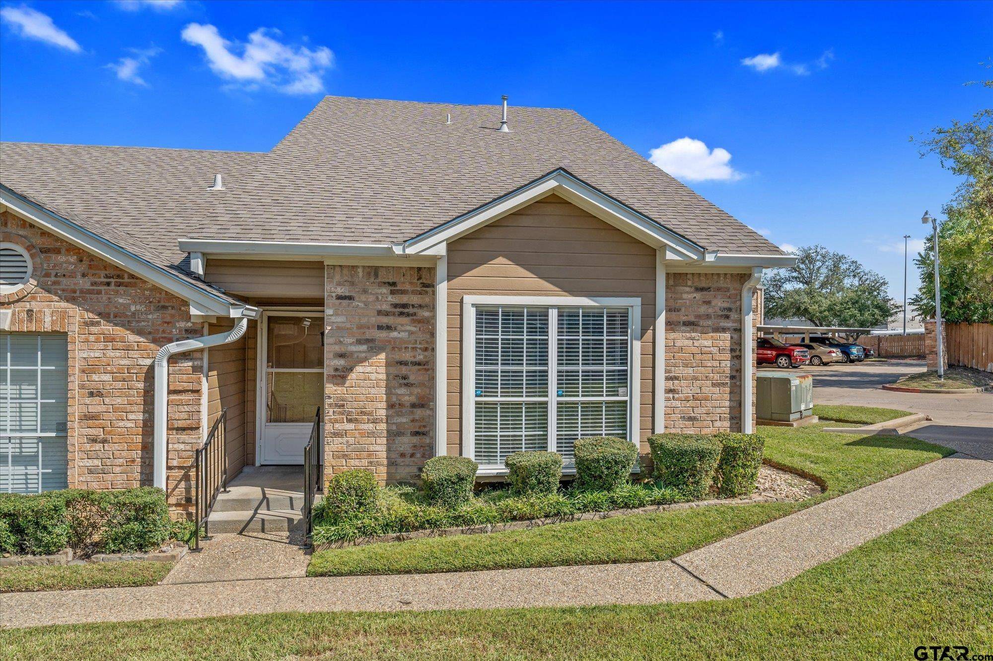 Tyler, TX 75703,415 Thigpen Dr #801