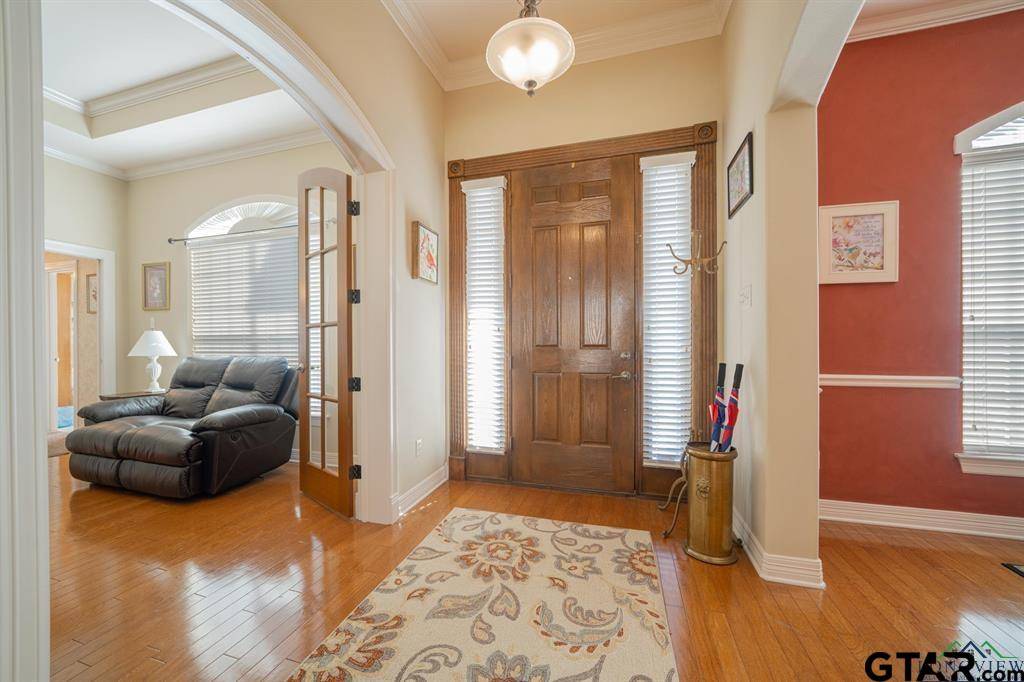 Longview, TX 75605,3010 Fairway Oaks