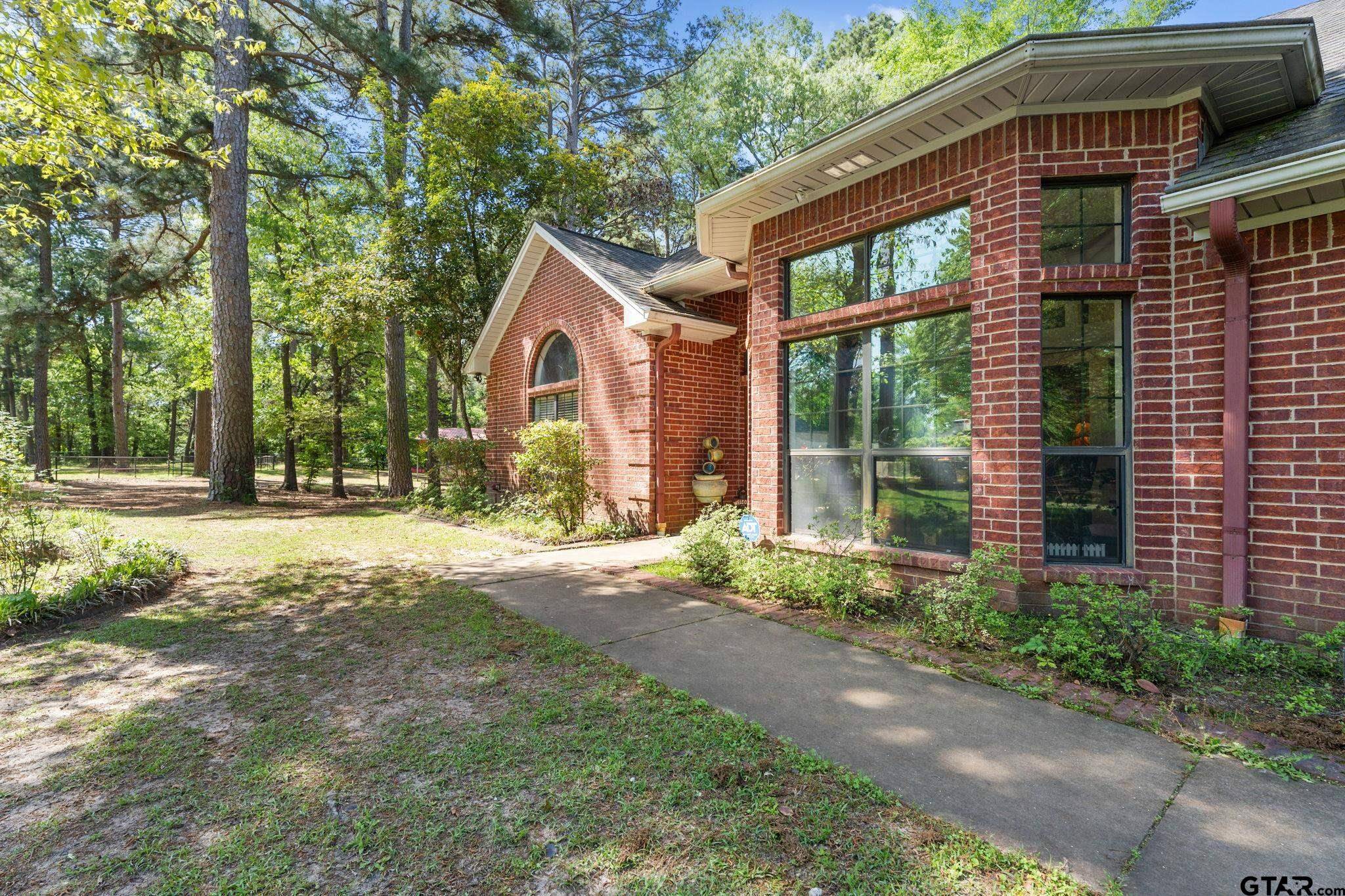 Flint, TX 75762,19132 Falls Creek Dr.