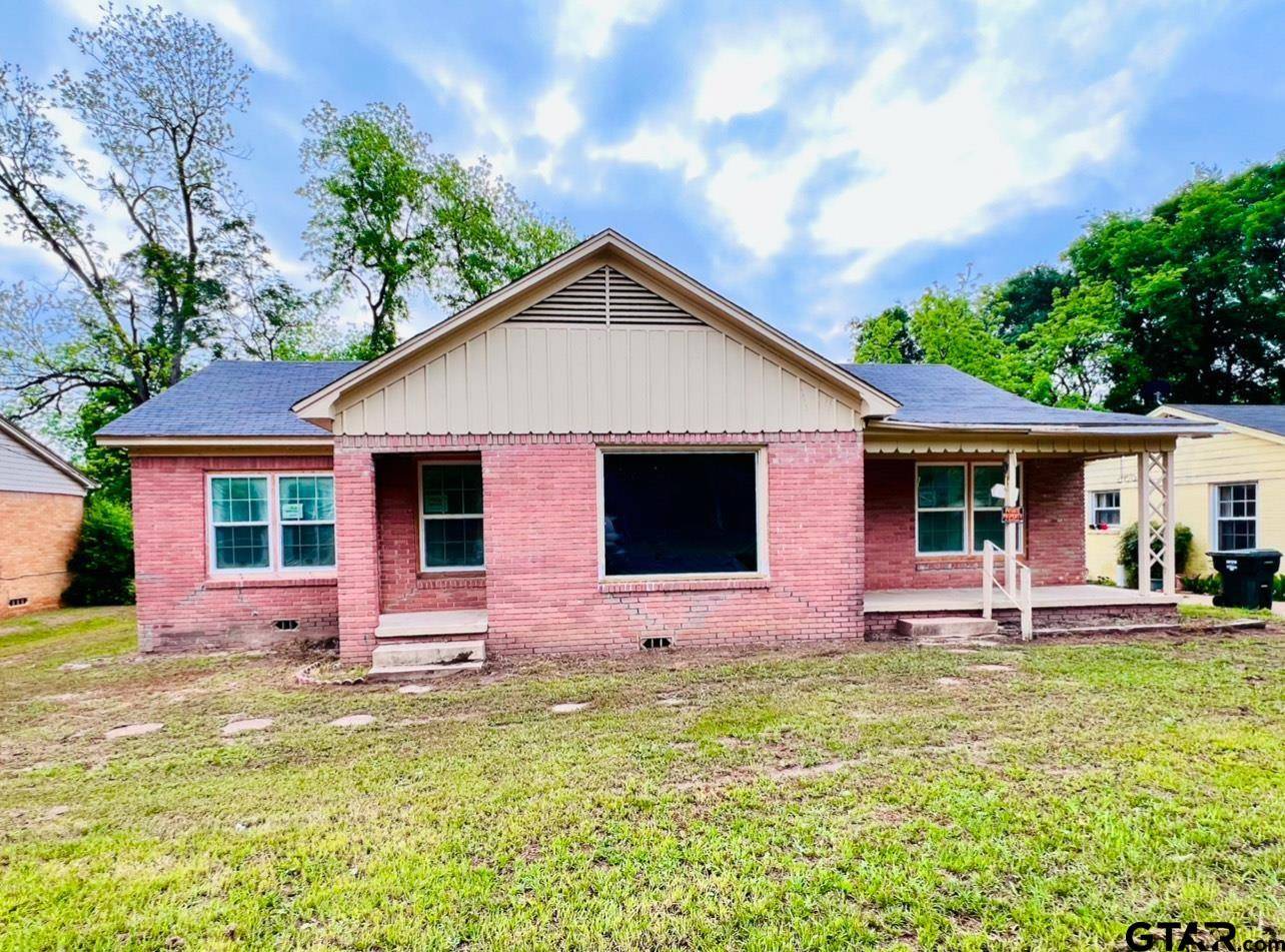 Tyler, TX 75704,715 N Englewood