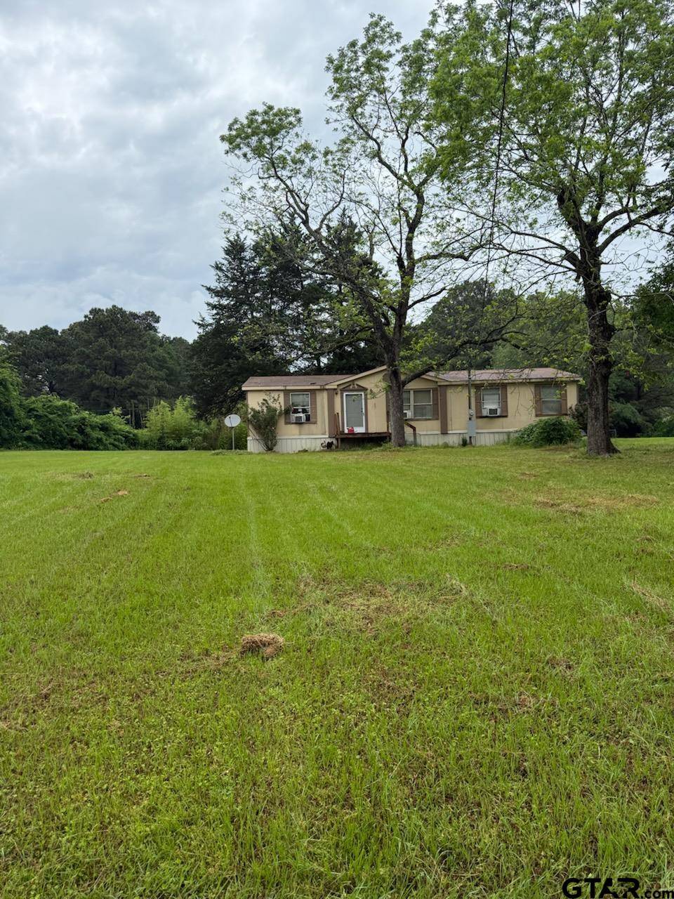 Troup, TX 75789,21878 CR 2160