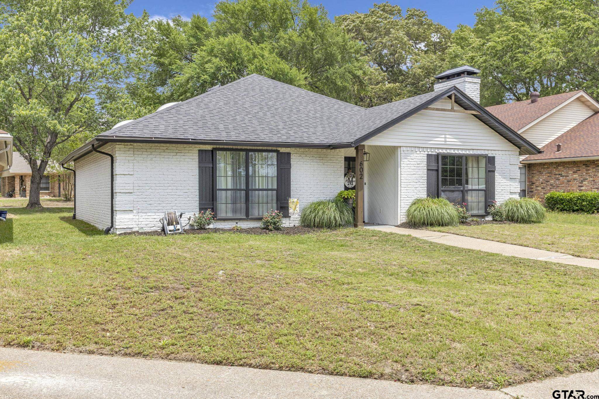 Lindale, TX 75771,602 Pierce