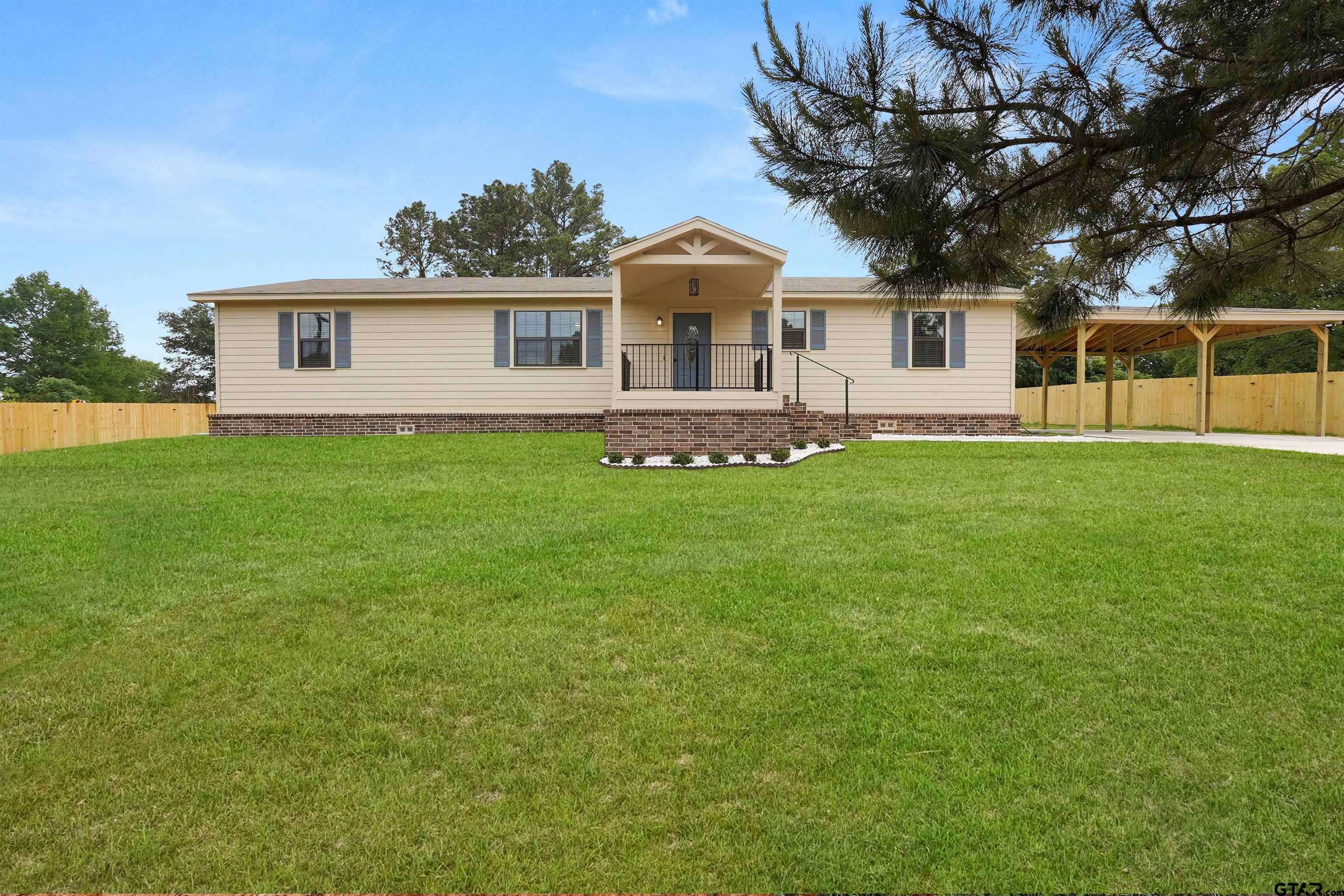 Chandler, TX 75758,2409 Waterwood Dr.
