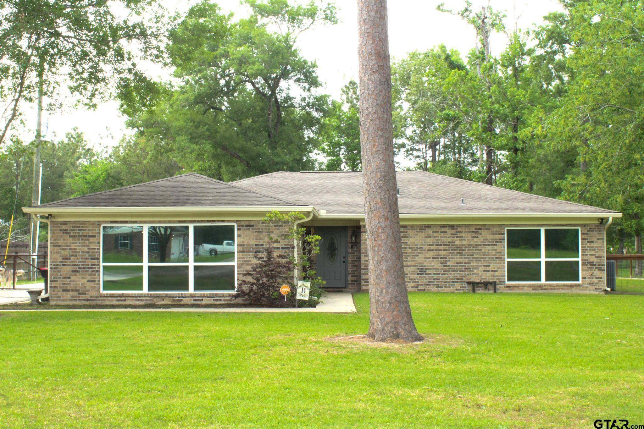Sour Lake, TX 77659,446 Pinemont Dr