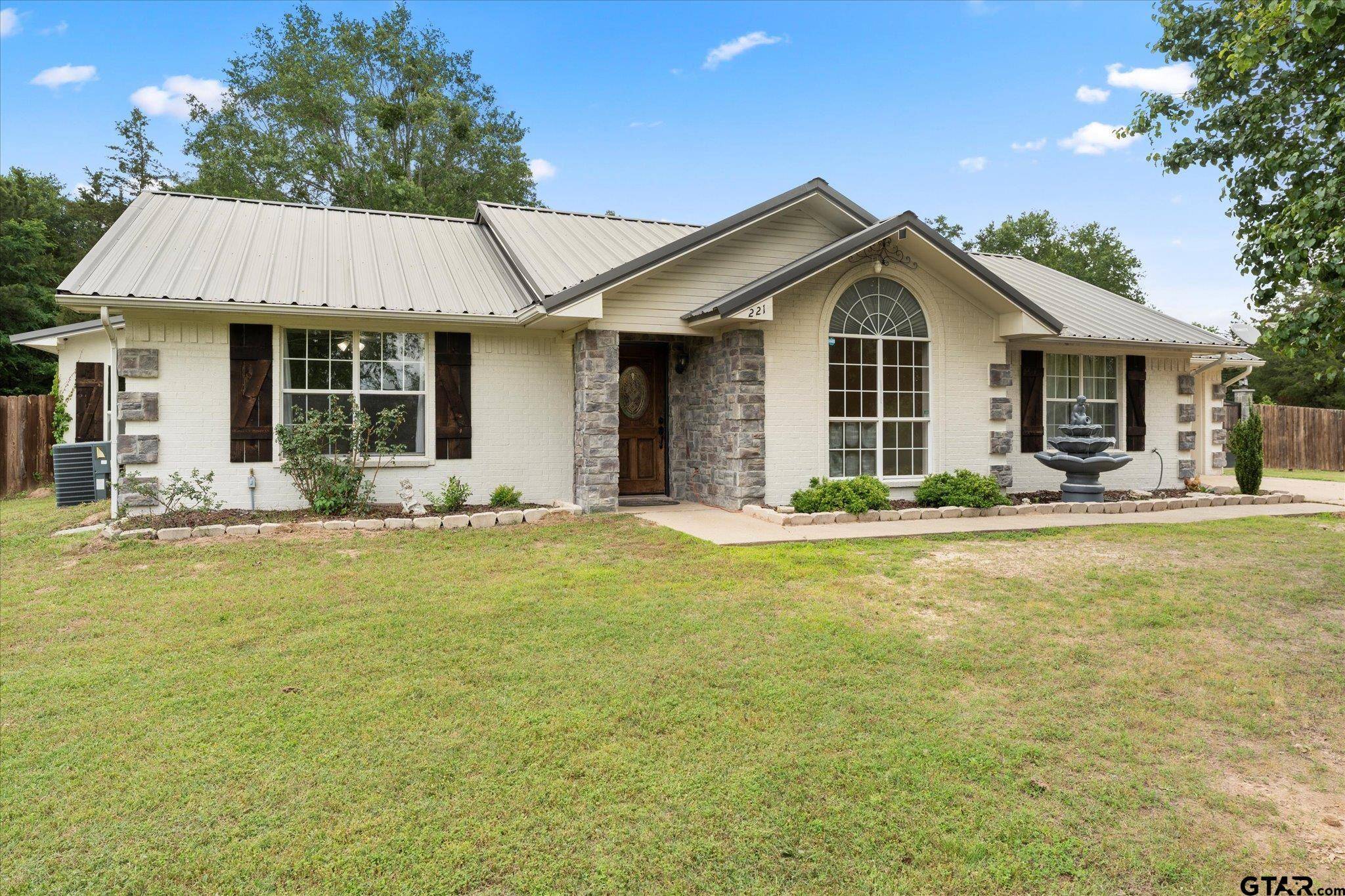 Mt Pleasant, TX 75455,221 CR 3230
