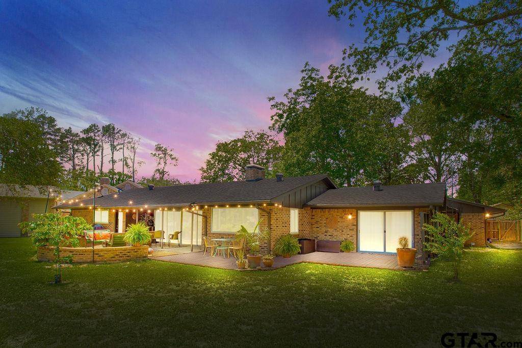 Hideaway, TX 75771,225 Texas Drive