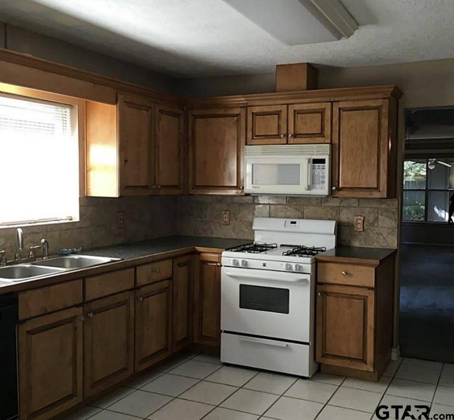 Houston, TX 77070,10414 Mist Lane