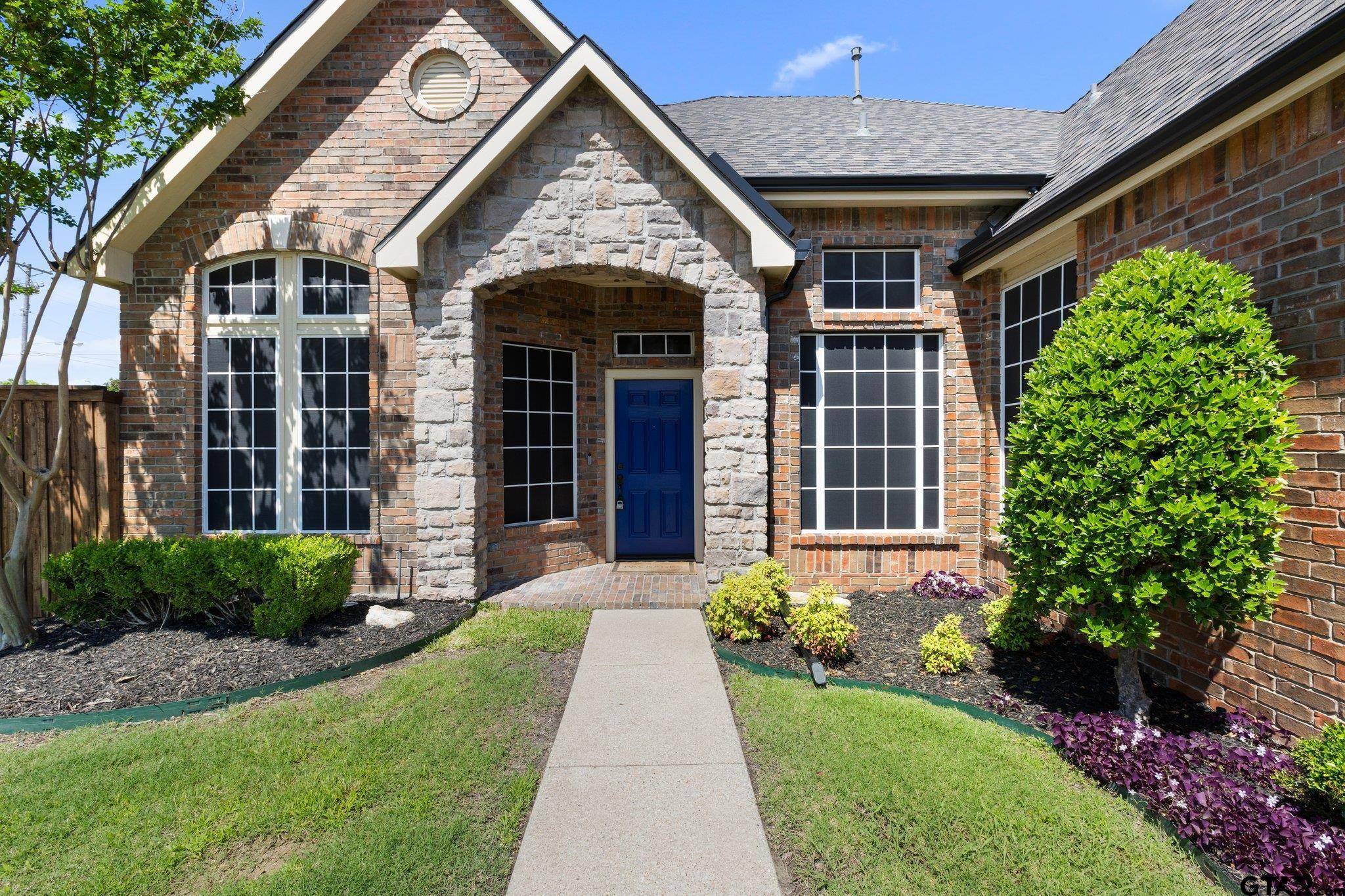 Rowlett, TX 75089,7601 Silverthorn Drive