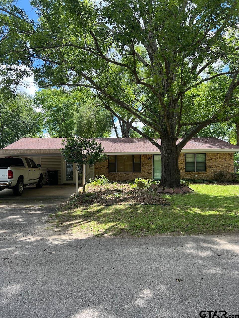 Lindale, TX 75771,320 Bowers St