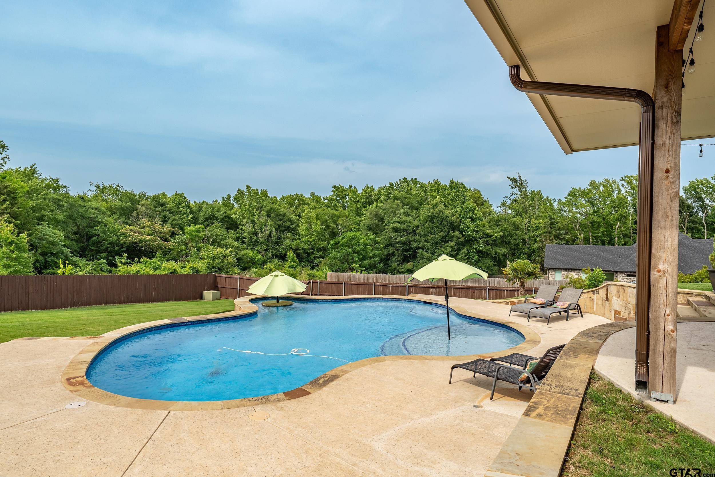 Bullard, TX 75757,616 Oak Grove Way
