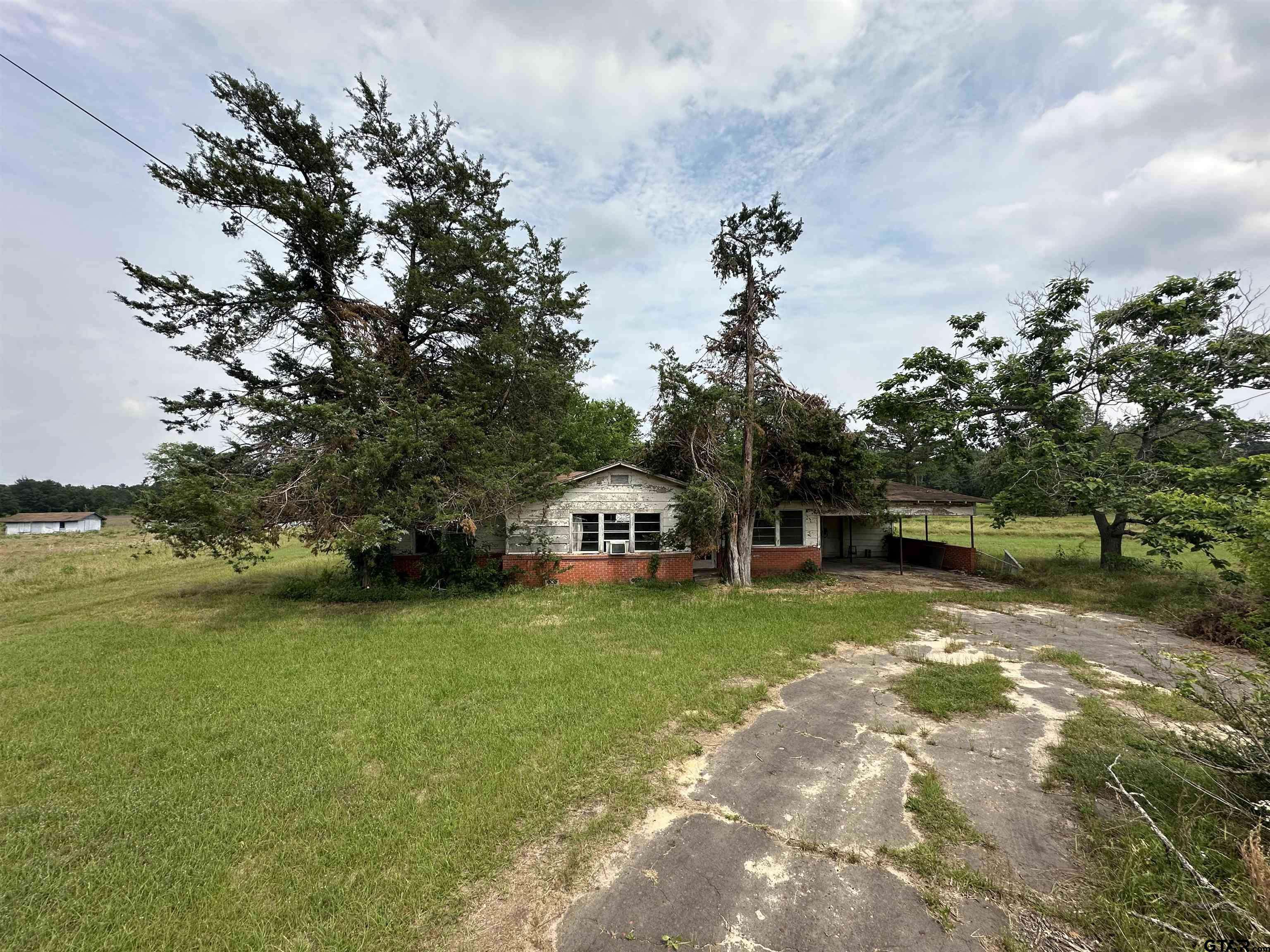 Hawkins, TX 75765,148 County Road 3846