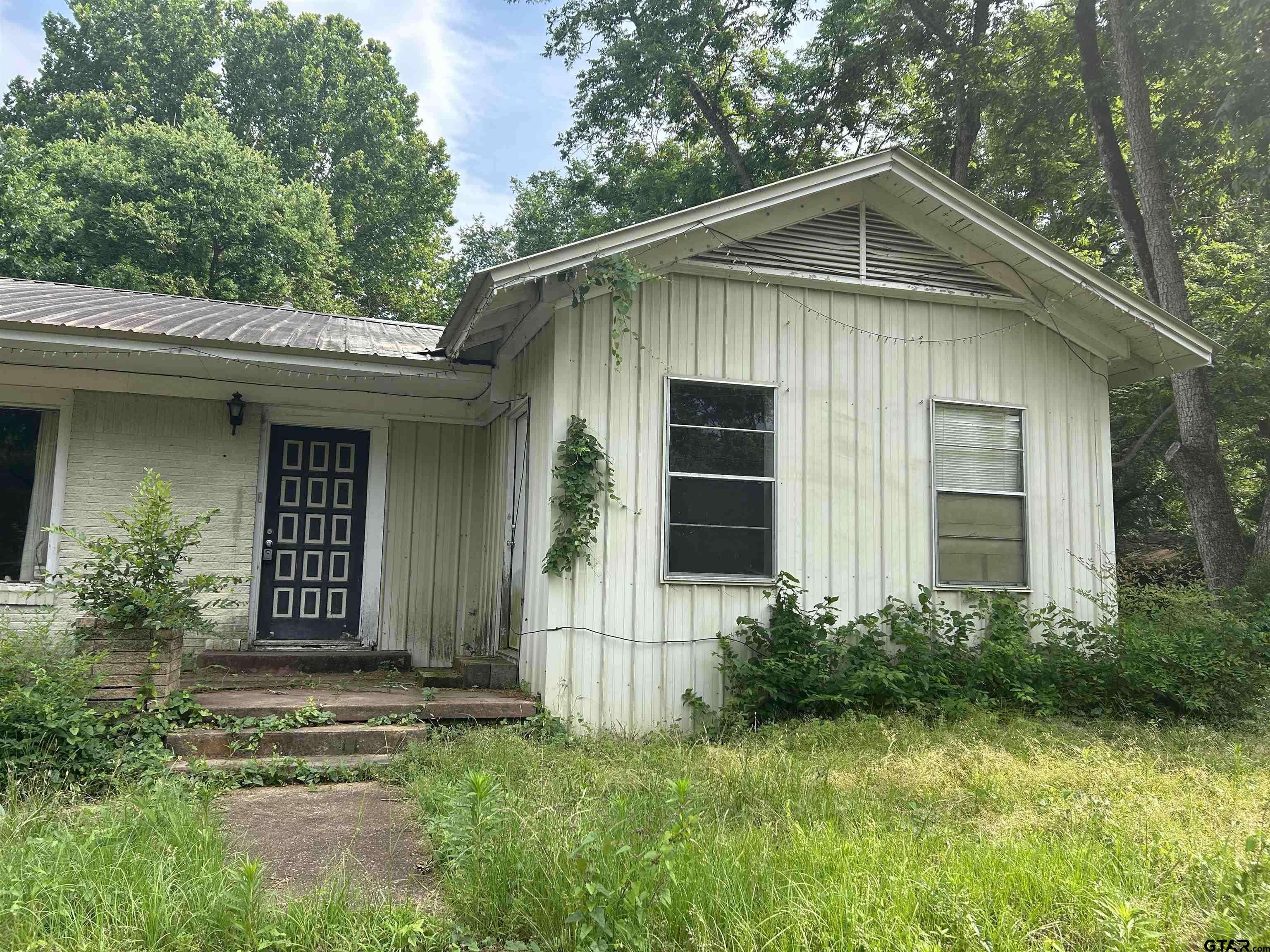 Alto, TX 75925,524 E San Antonio