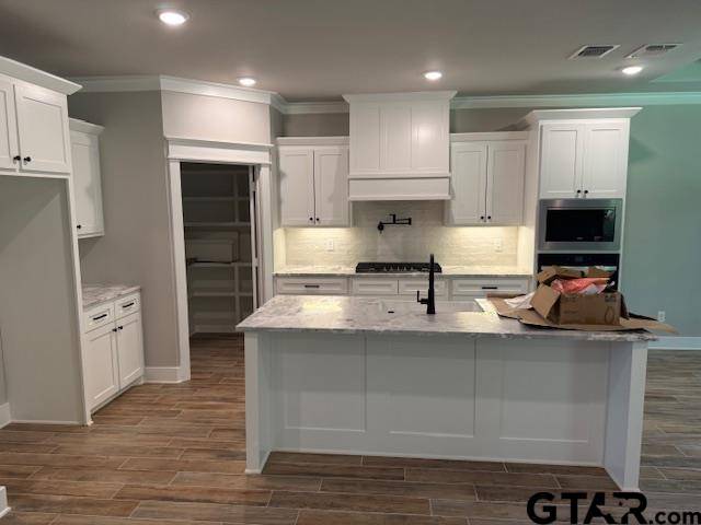 Tyler, TX 75706,14533 Woodland Creek Drive