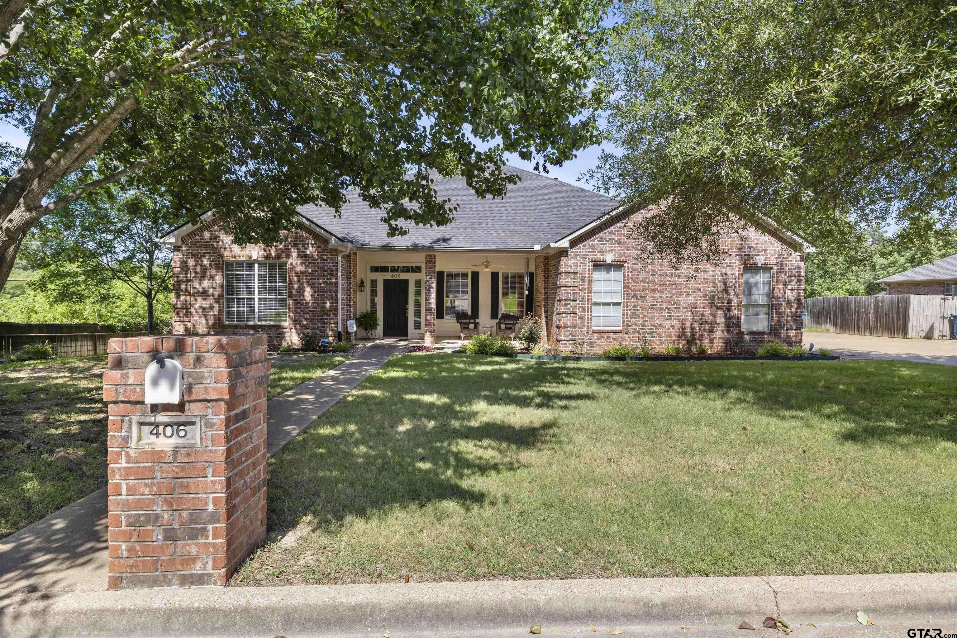 Whitehouse, TX 75791,406 Lynn St