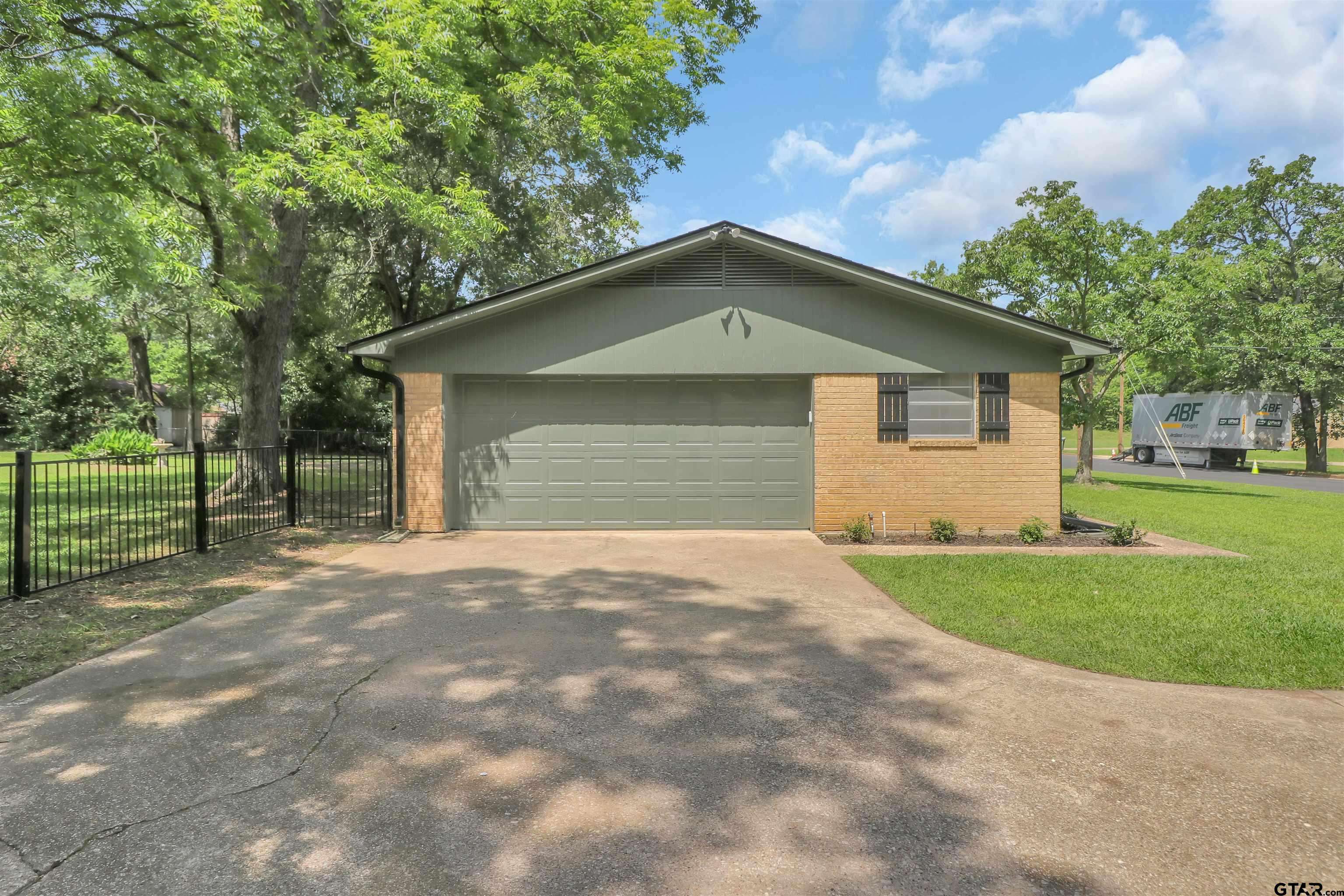 Tyler, TX 75703,517 Ronnette DR