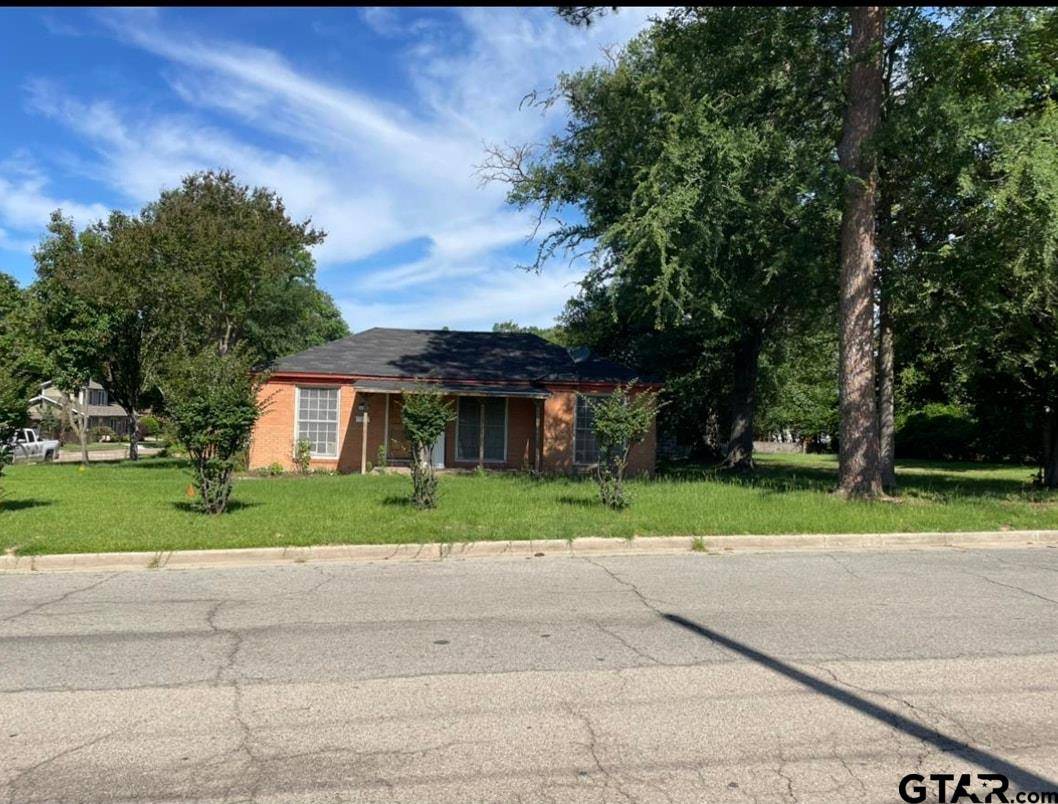 Mineola, TX 75773,601 N Newsom St.