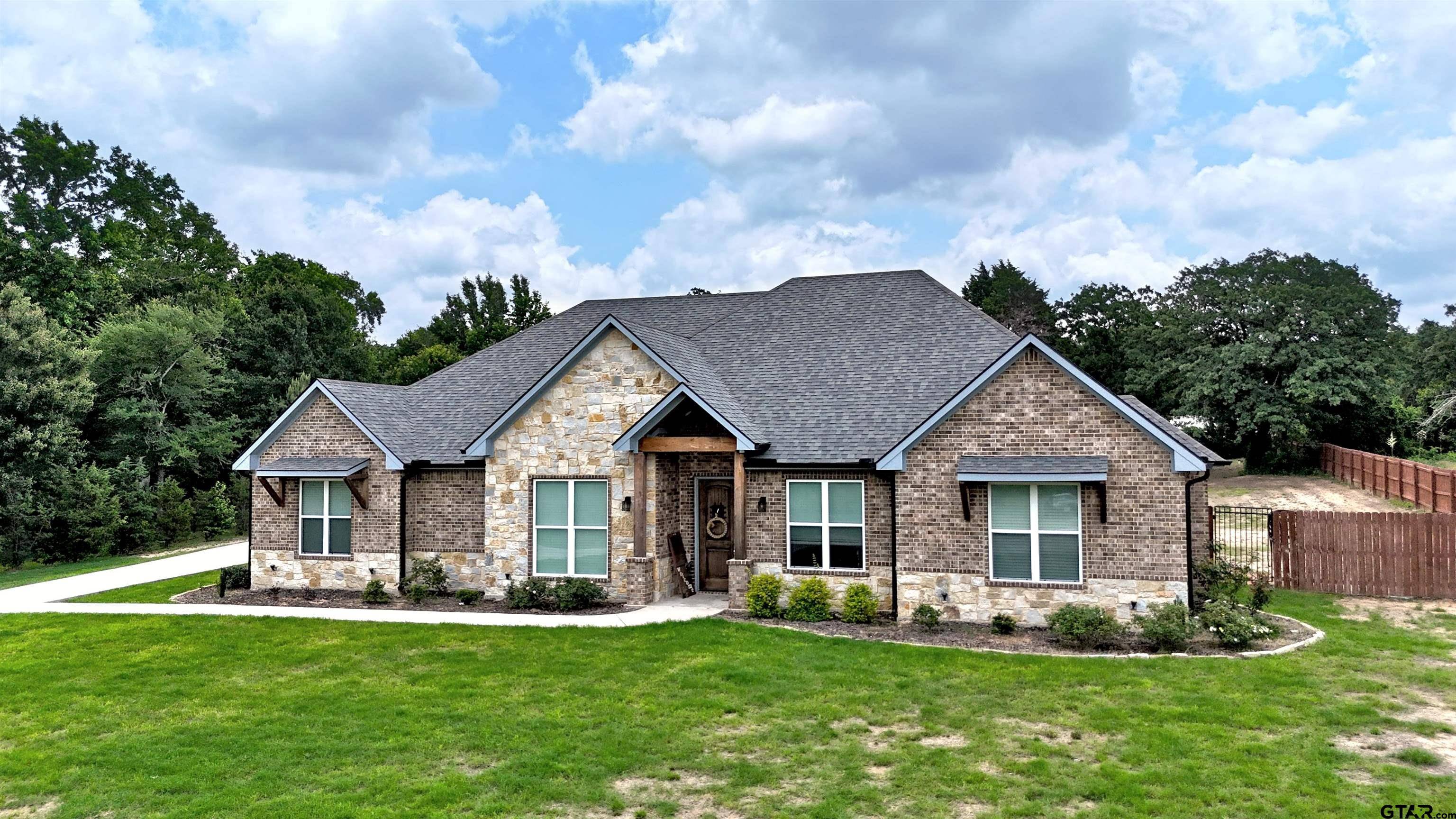 Athens, TX 75752,4999 Lago Vista Dr